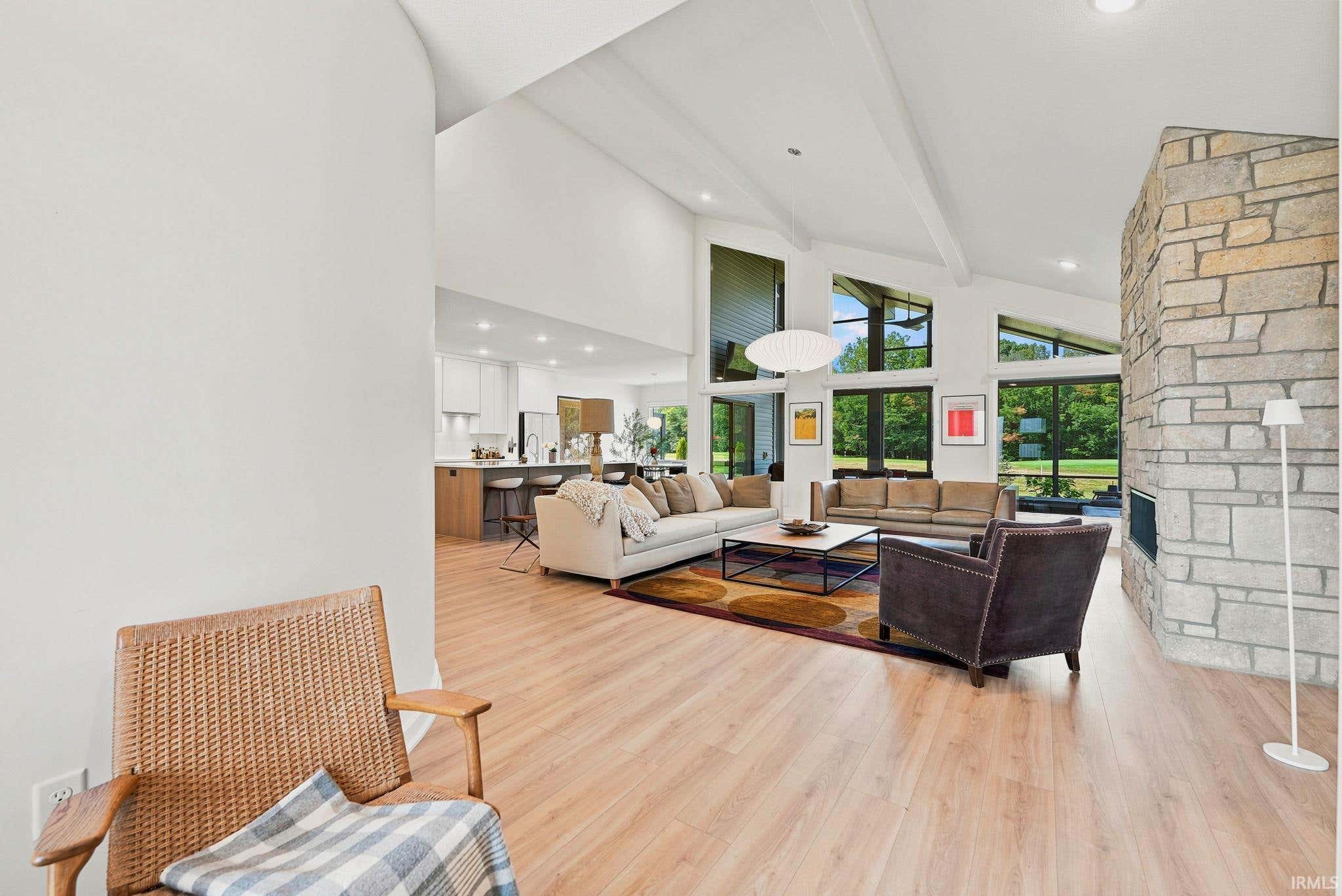 Image of 2104 Golfview Drive