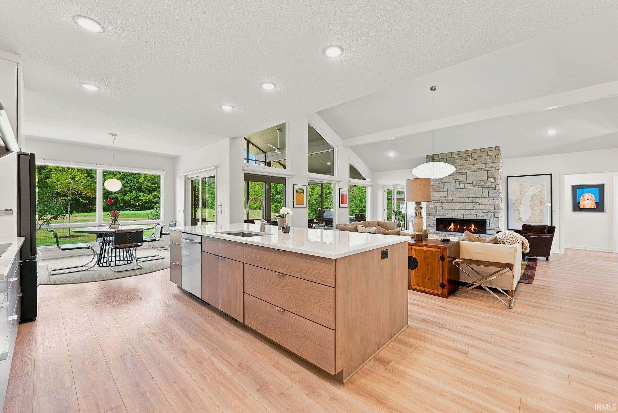 Image of 2104 Golfview Drive