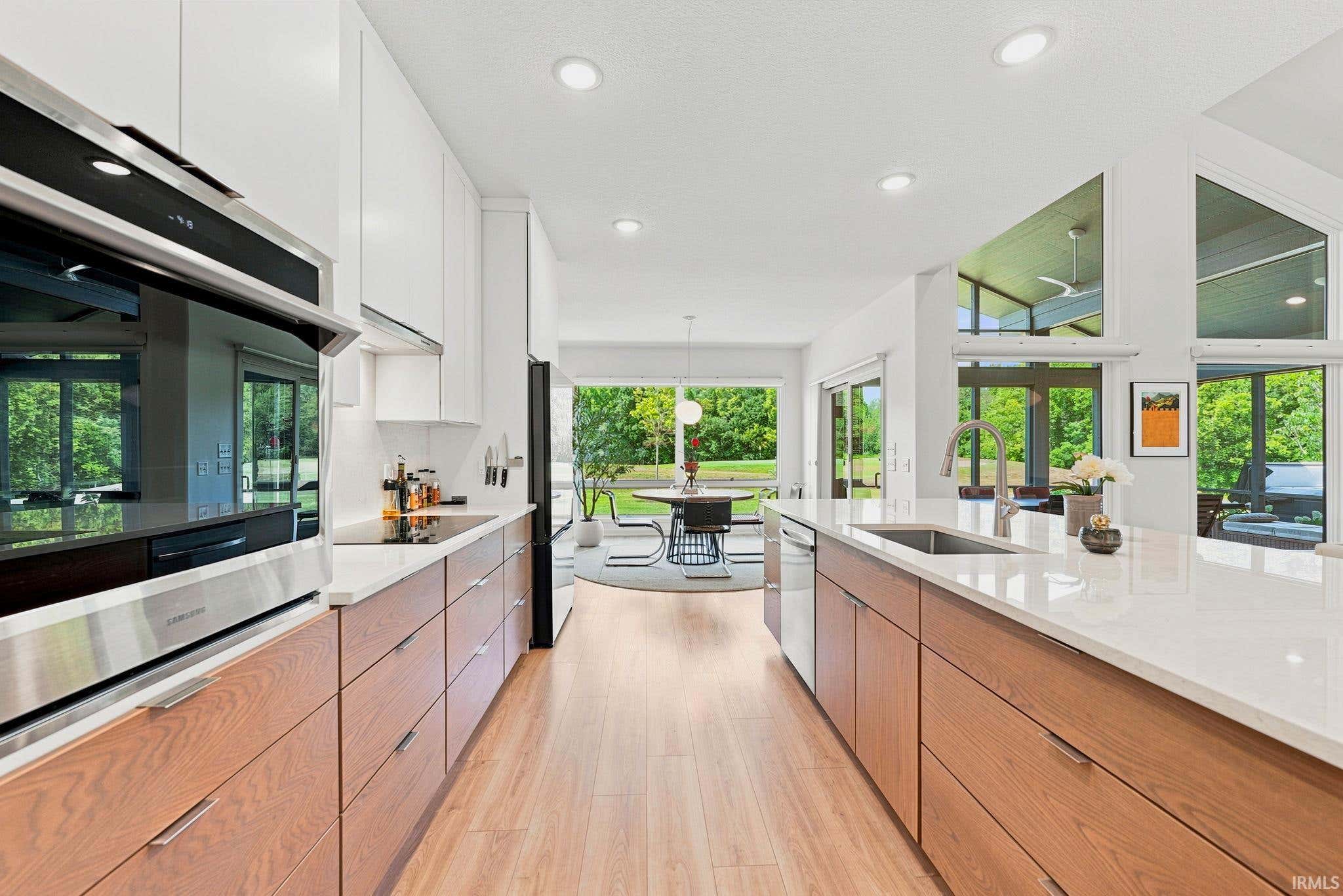 Image of 2104 Golfview Drive
