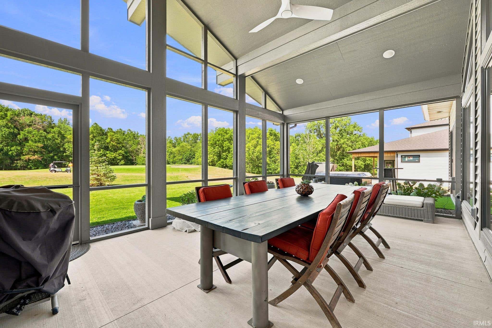 Image of 2104 Golfview Drive