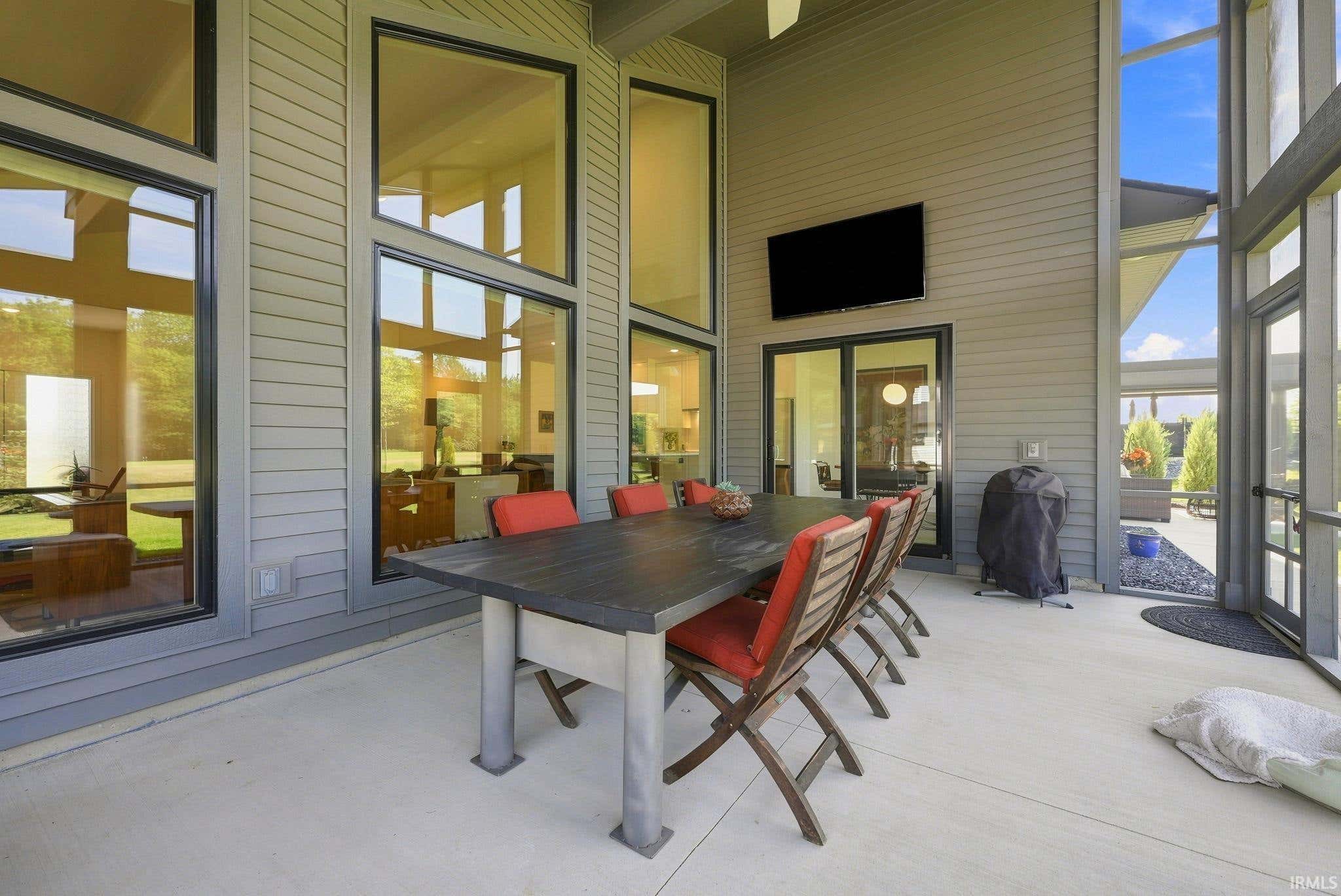 Image of 2104 Golfview Drive