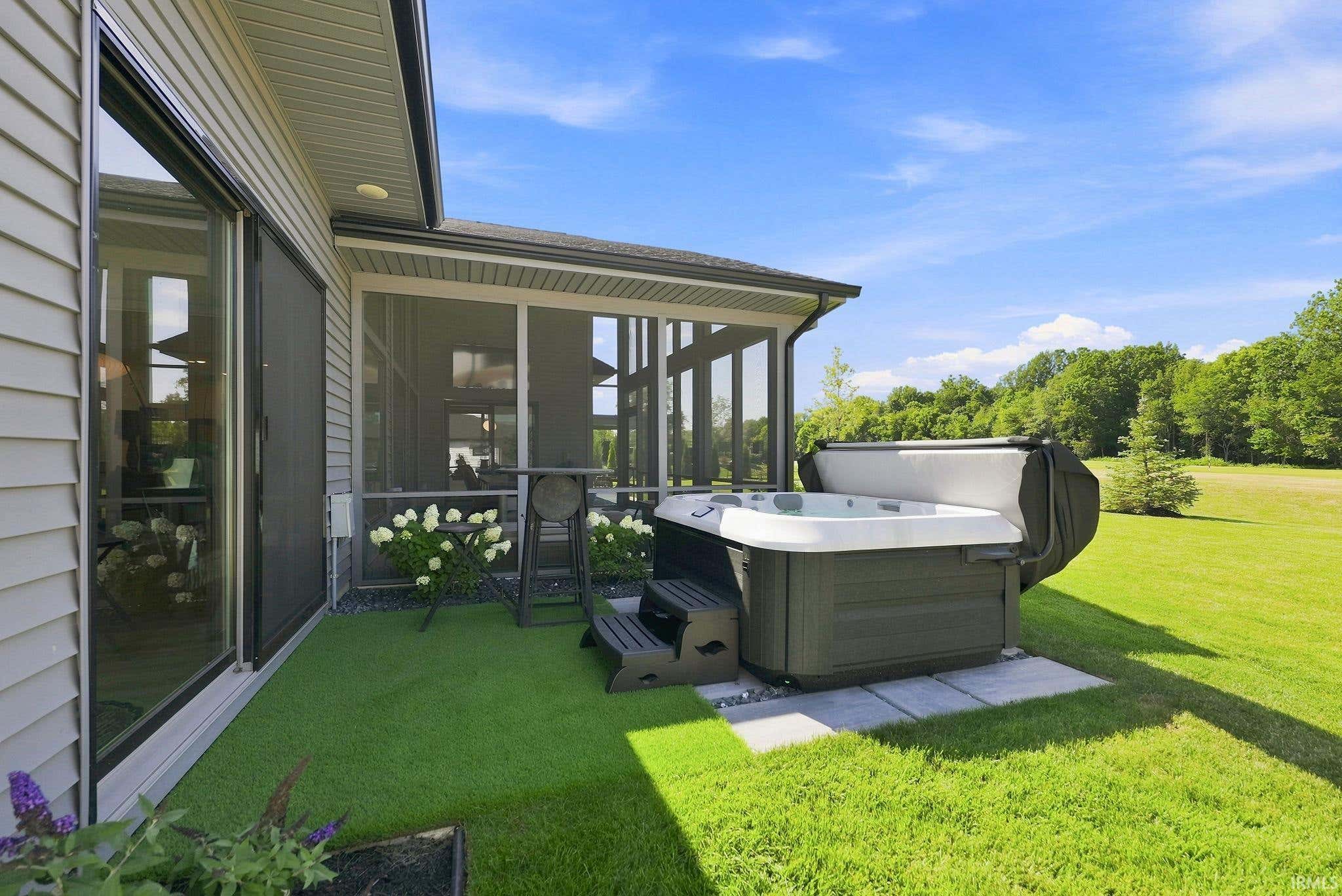 Image of 2104 Golfview Drive