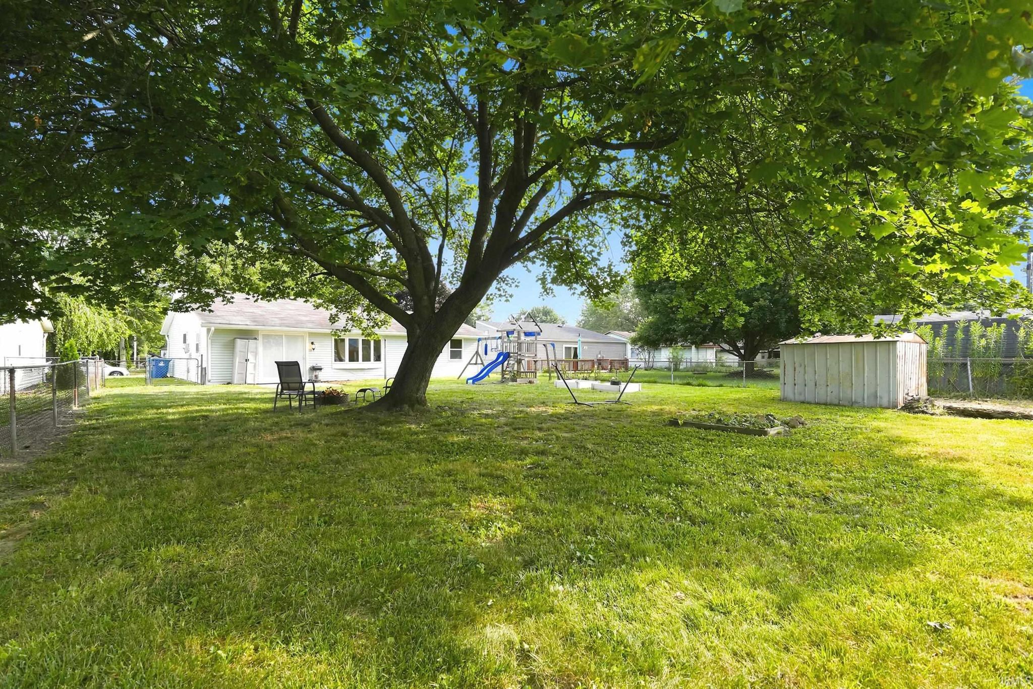 Image of 1421 Rabbit Run