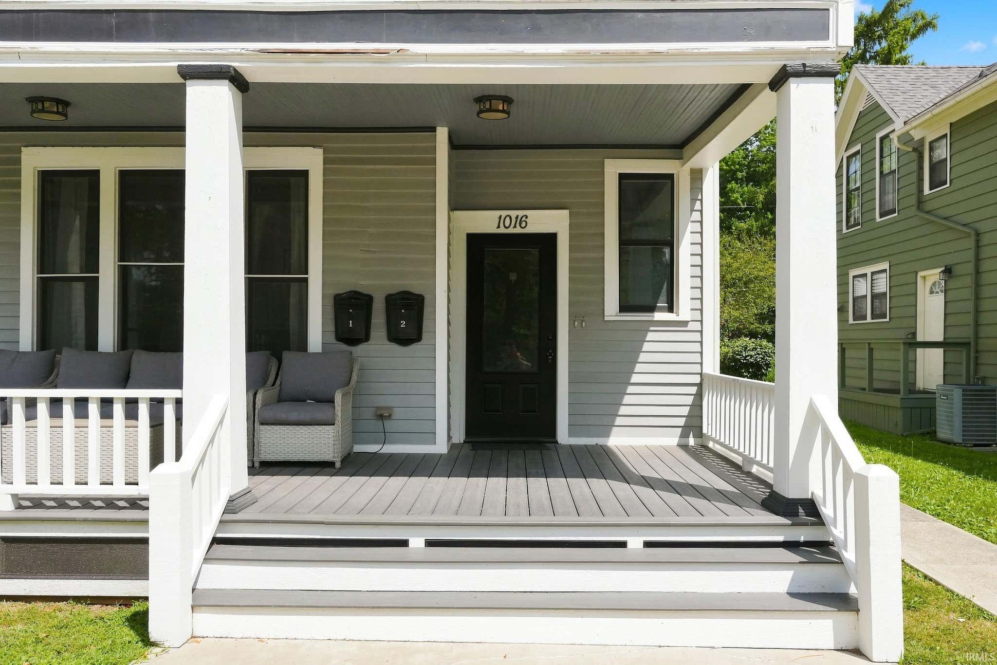 Image of 1016 W Washington Boulevard 1