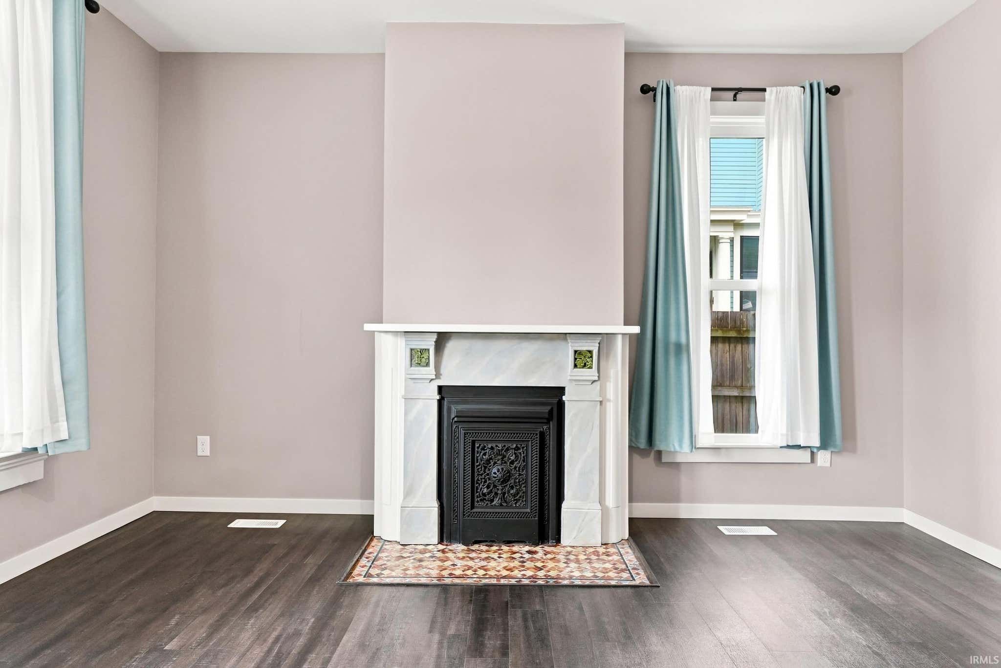 Image of 1016 W Washington Boulevard 1