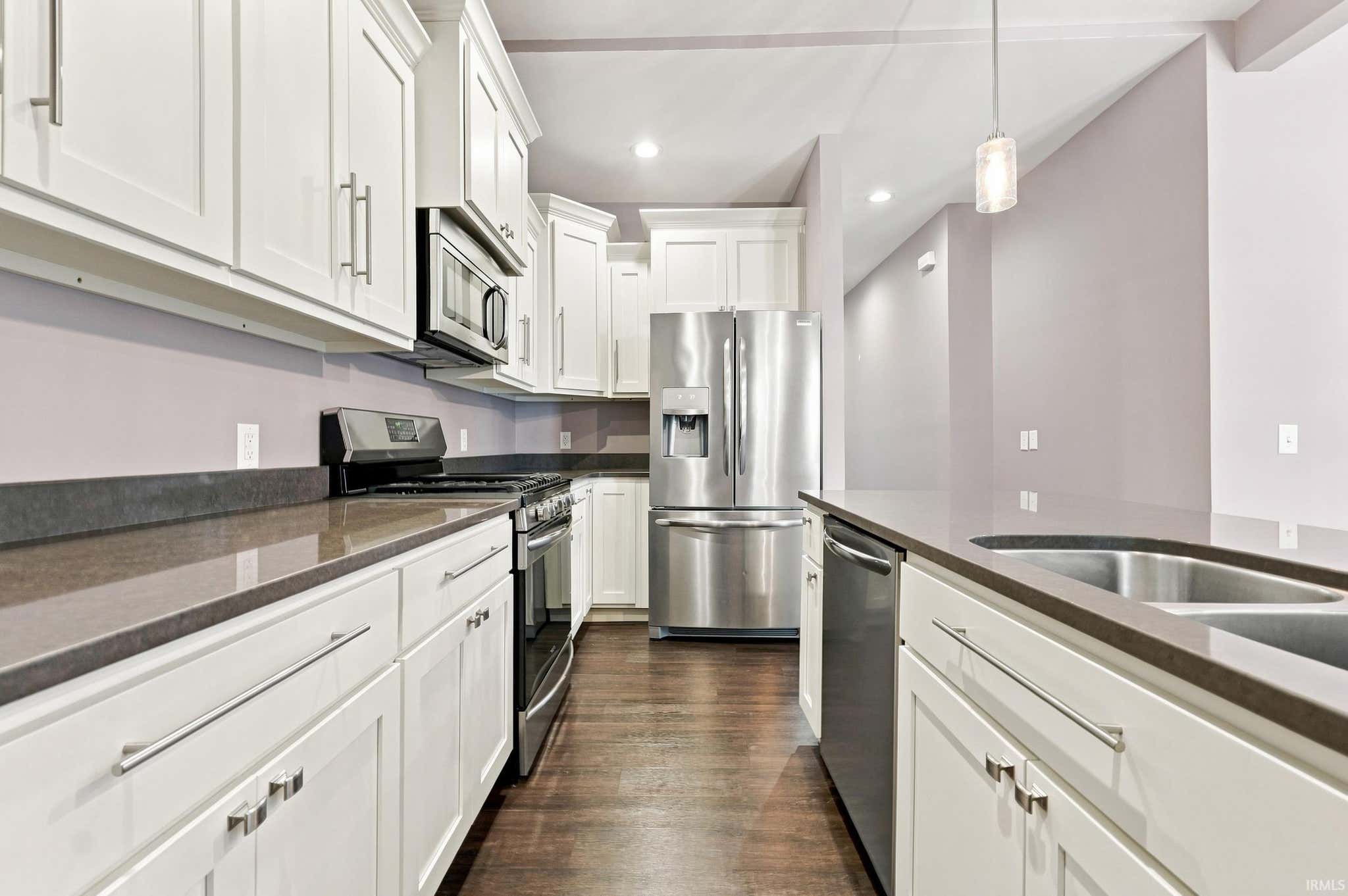 Image of 1016 W Washington Boulevard 1