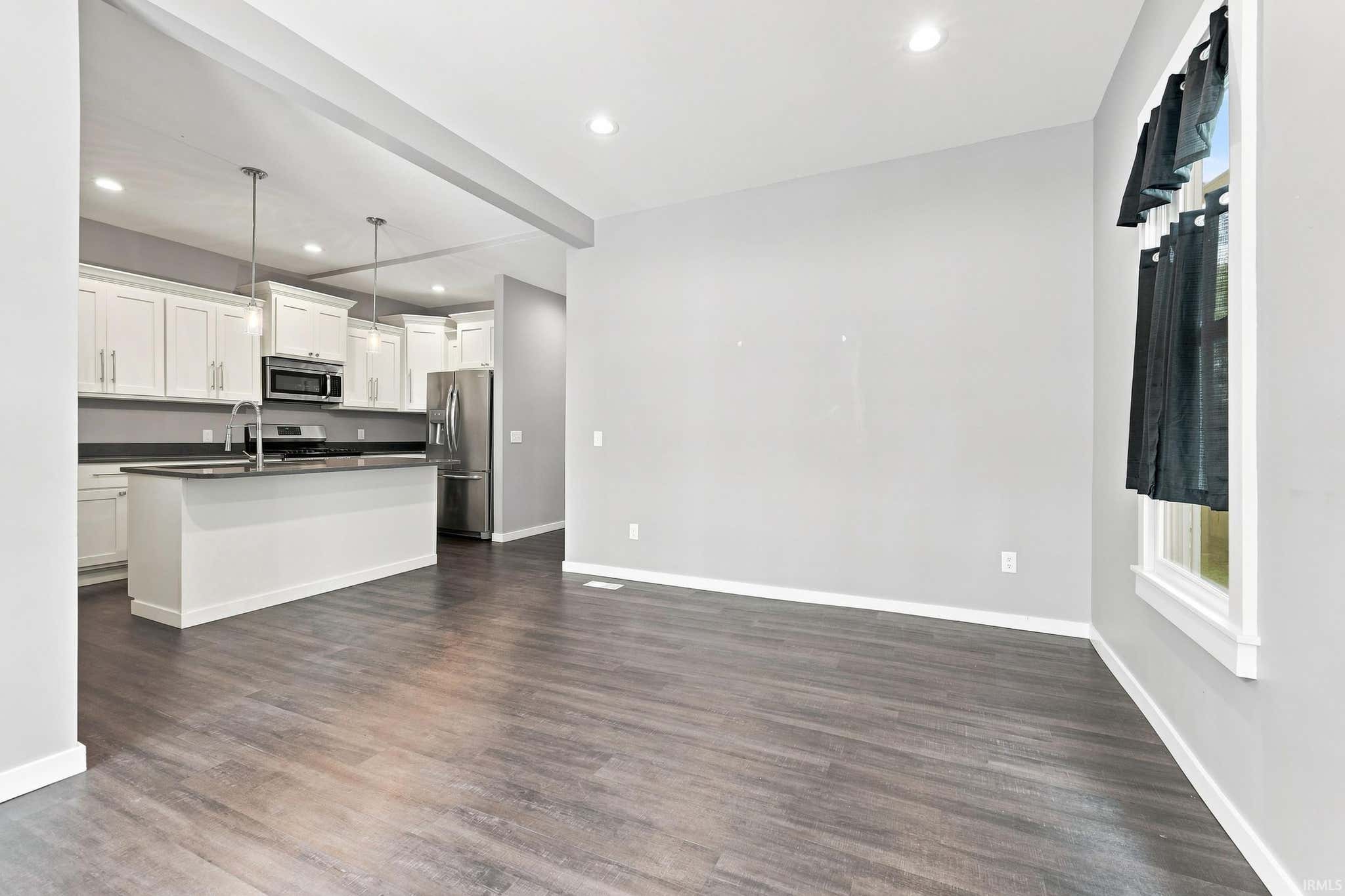 Image of 1016 W Washington Boulevard 1