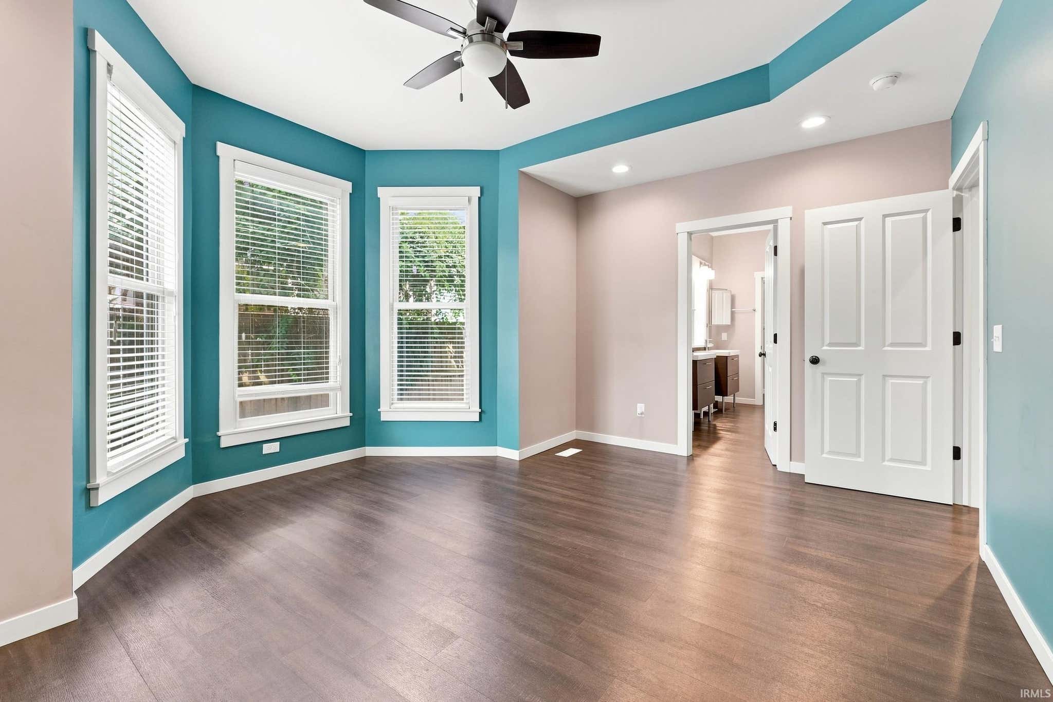 Image of 1016 W Washington Boulevard 1