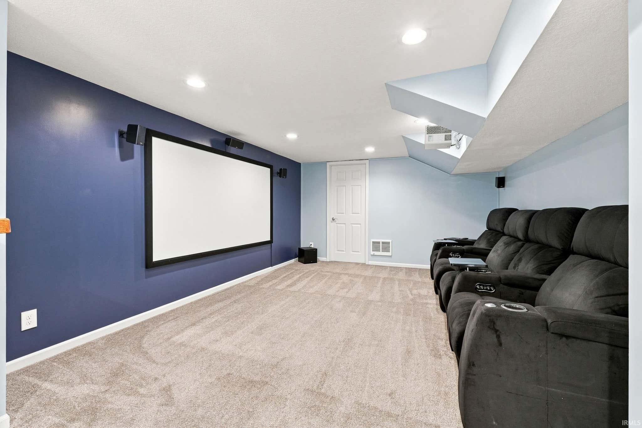 Image of 1016 W Washington Boulevard 1