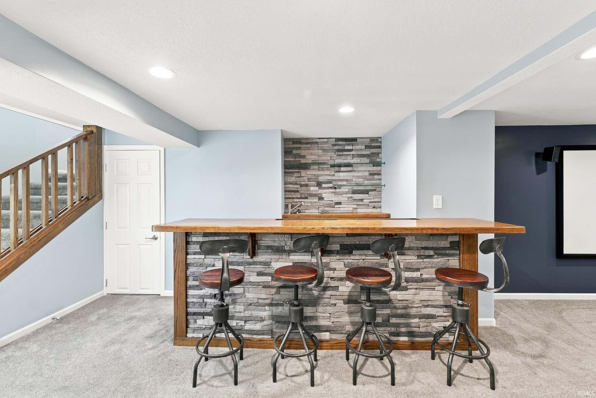 Image of 1016 W Washington Boulevard 1