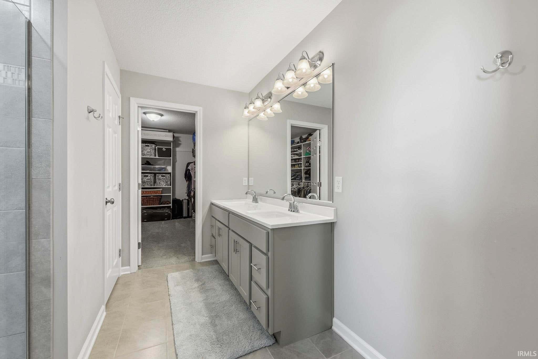 Image of 956 Meravi Cove