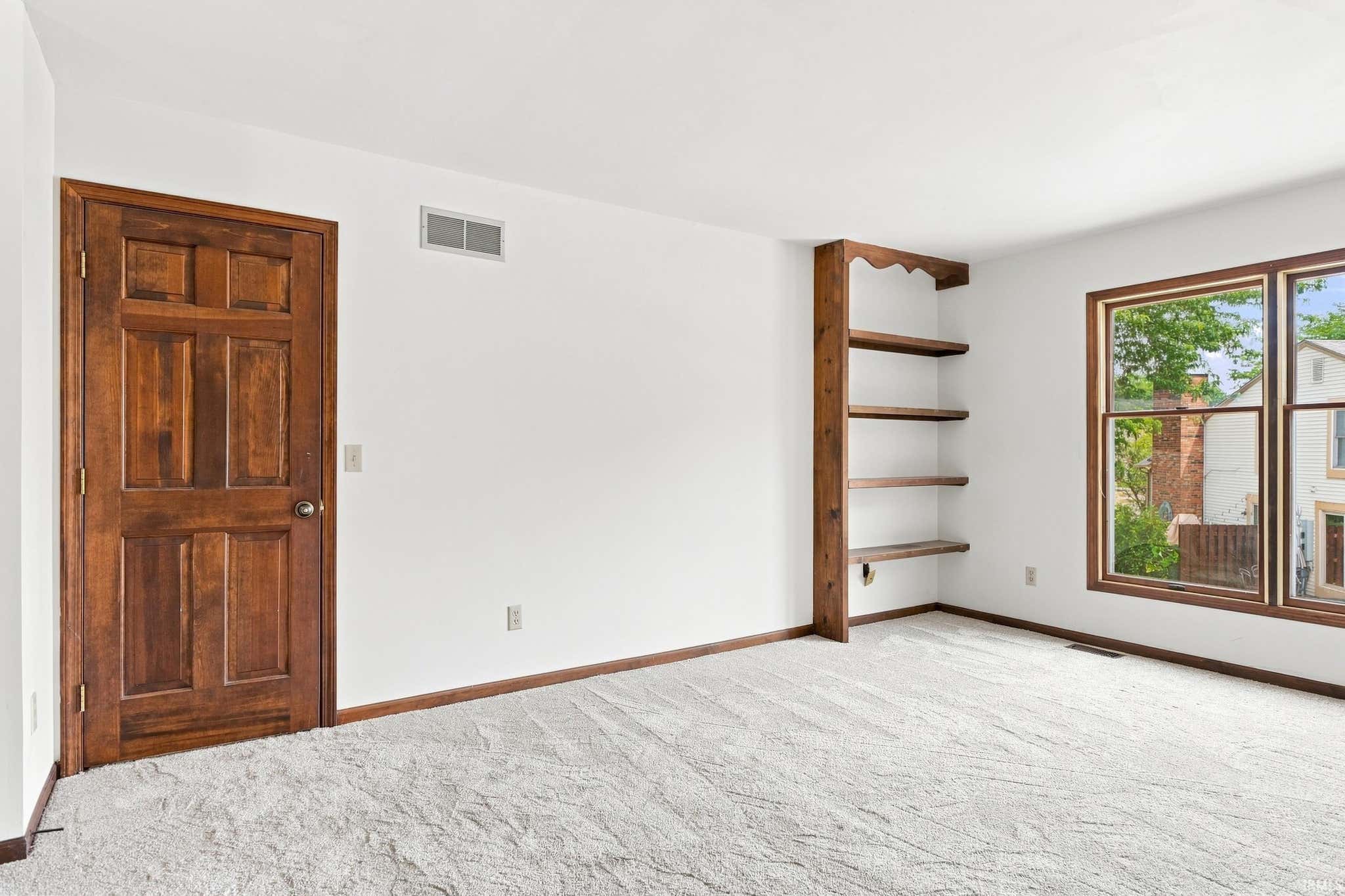 Image of 5005 Pinebrook Drive