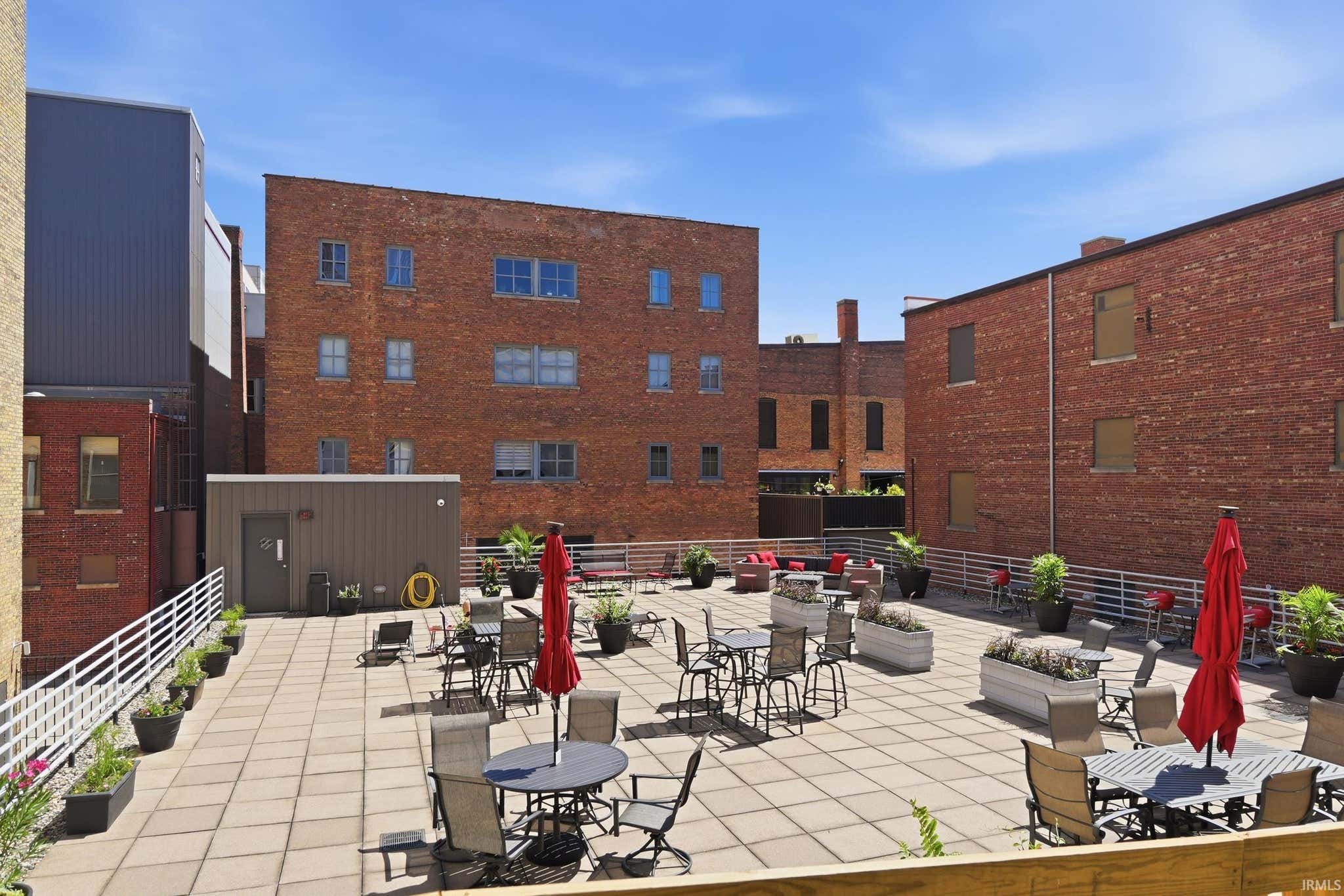 Image of 113 W Wayne Street 310