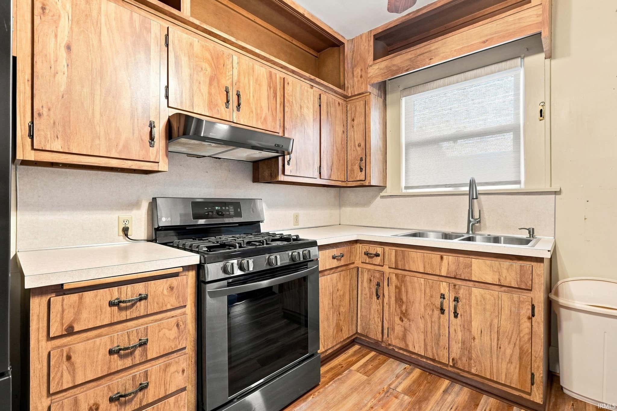 Image of 2021 Oakland Street