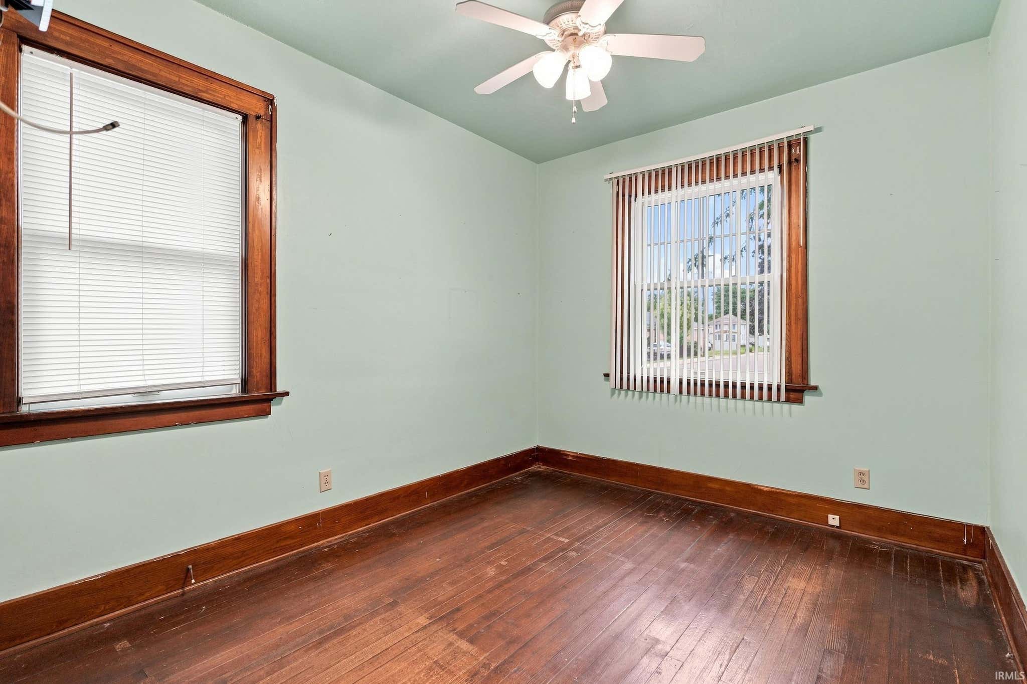 Image of 2021 Oakland Street