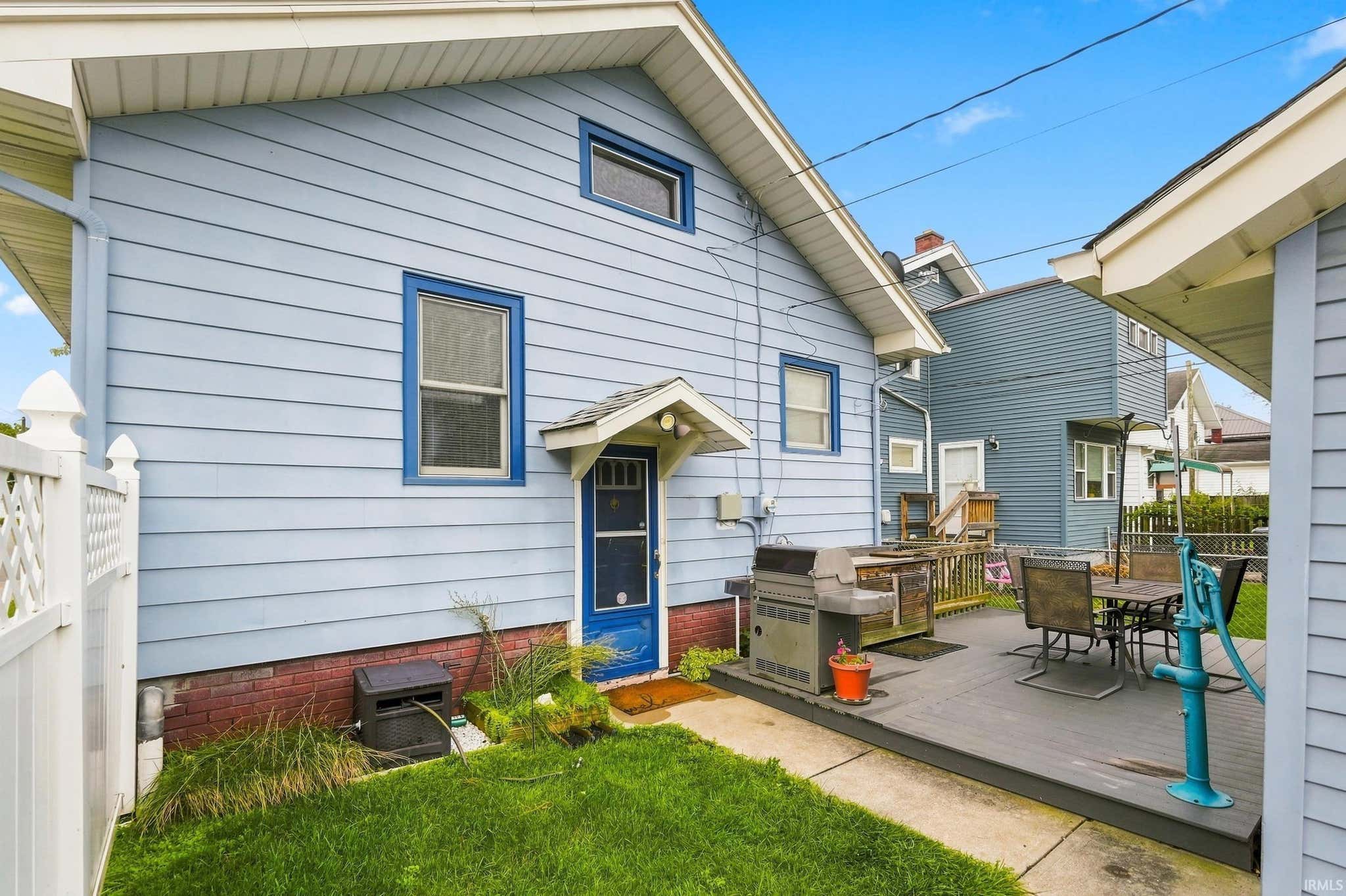 Image of 2021 Oakland Street