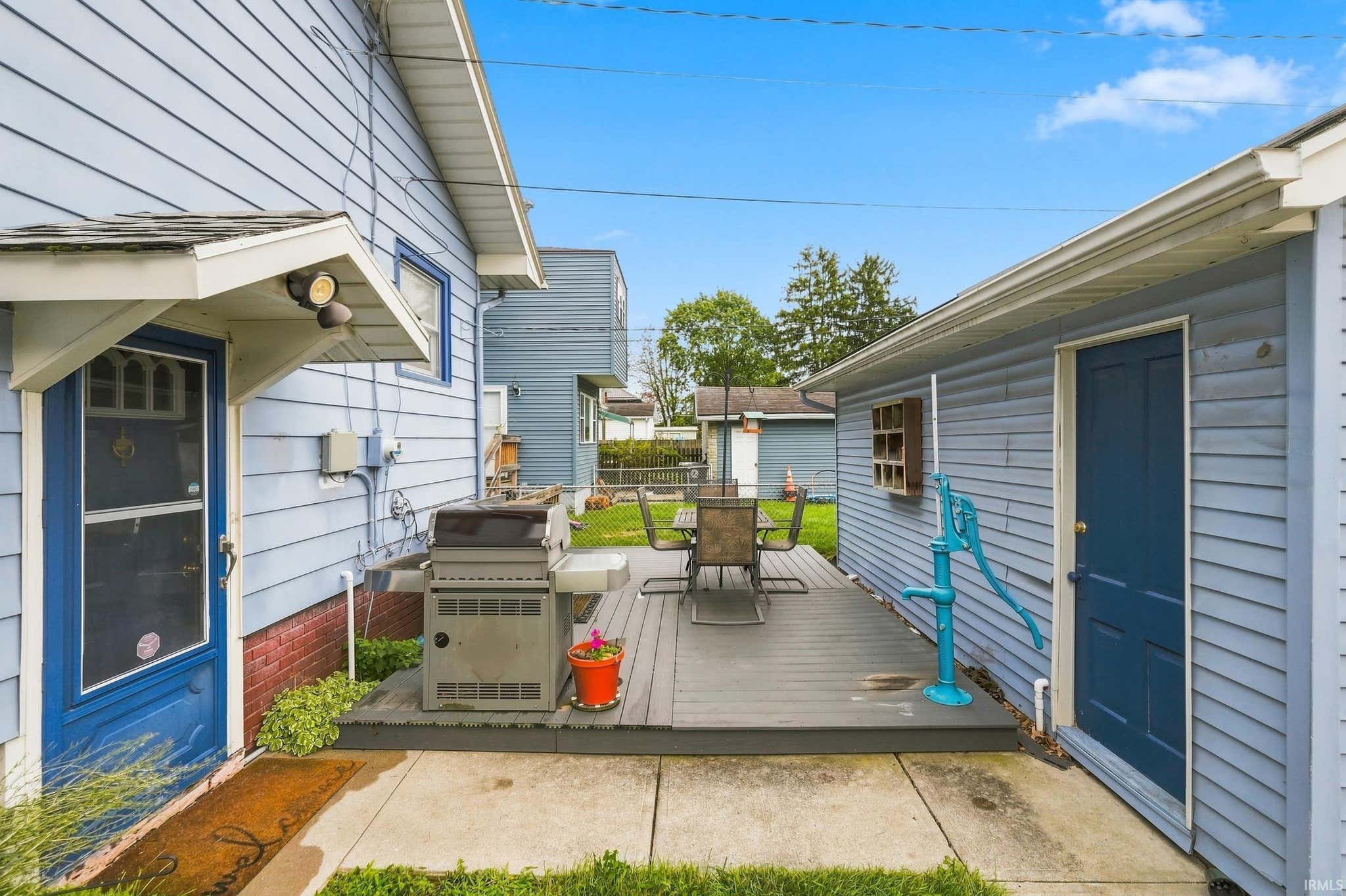 Image of 2021 Oakland Street