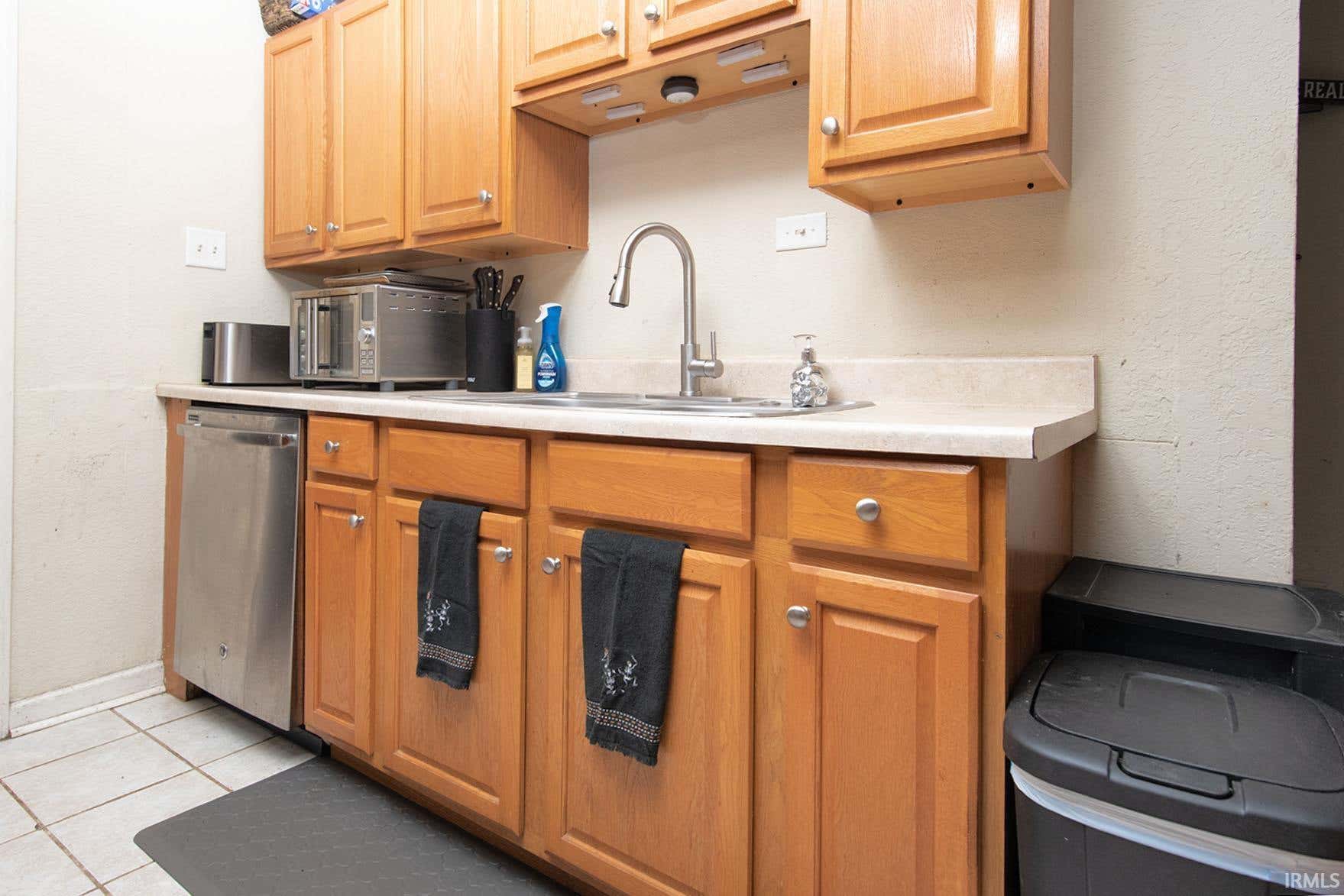 Image of 806 Courtney Drive