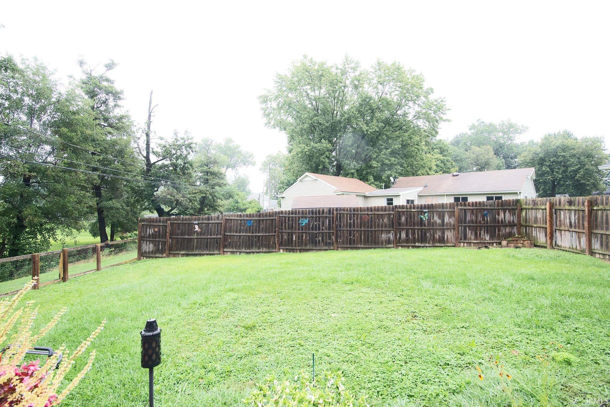 Image of 806 Courtney Drive