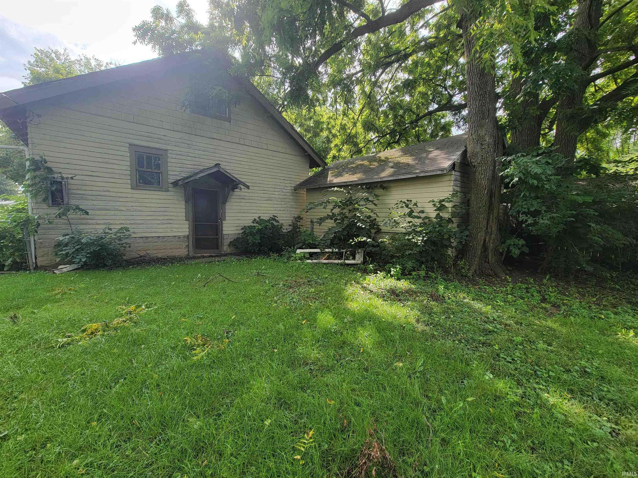 Image of 905 S Indiana Avenue
