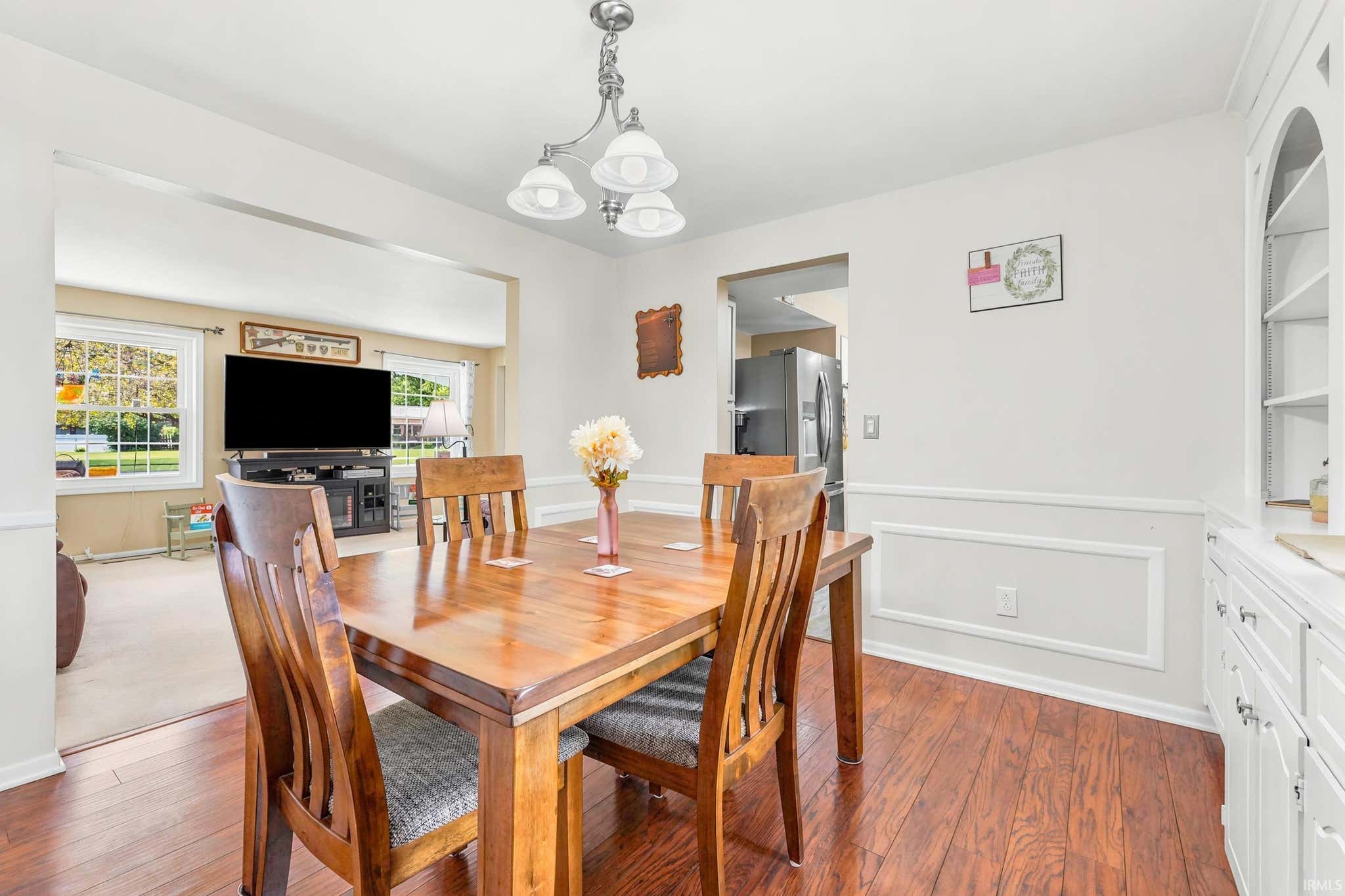 Image of 1406 Cherry Lane