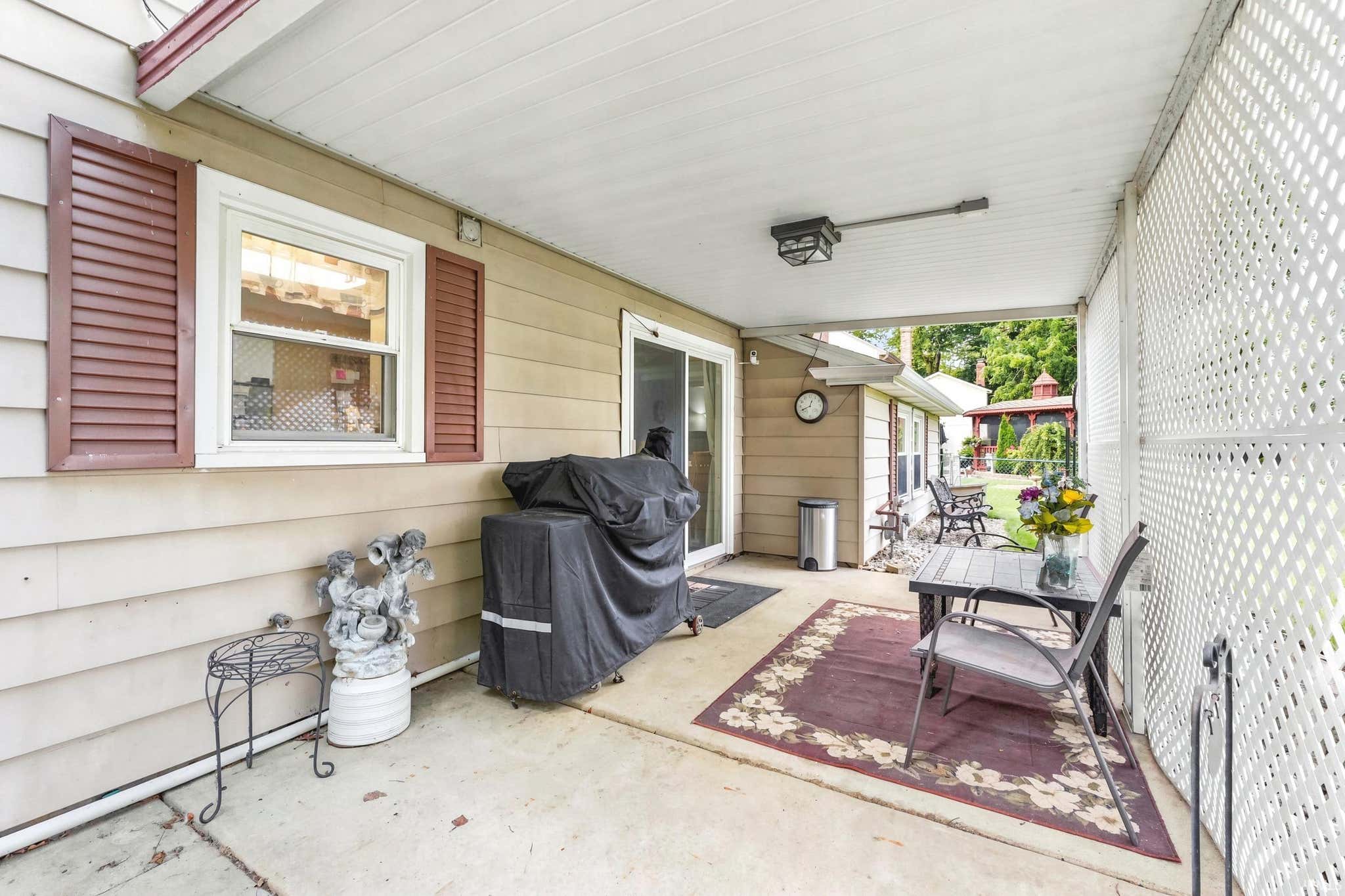 Image of 1406 Cherry Lane