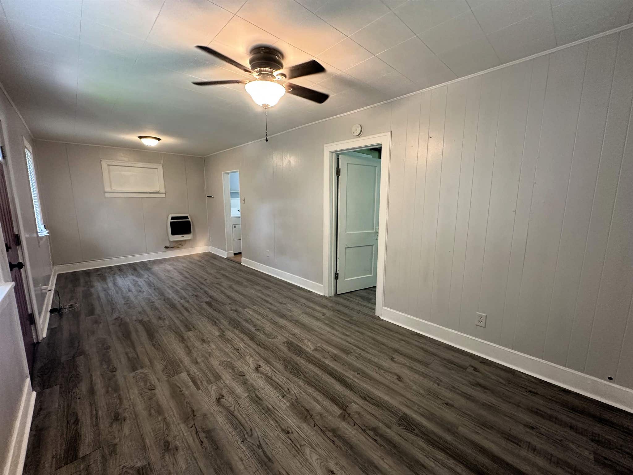 Image of 3430 Harvester Avenue