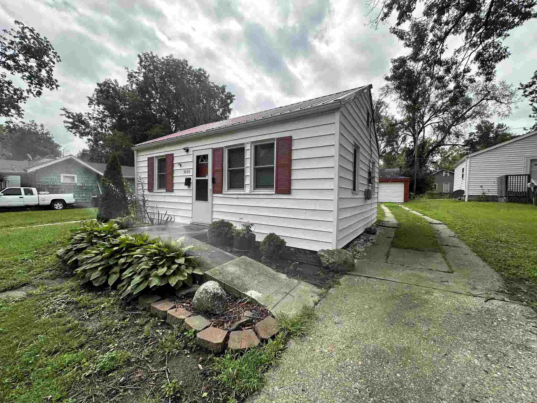 Image of 3430 Harvester Avenue