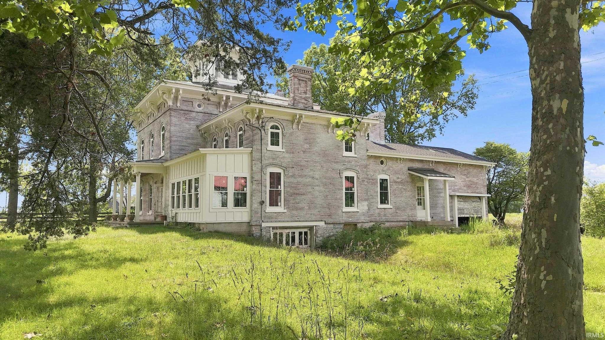 Image of 17935 West Road