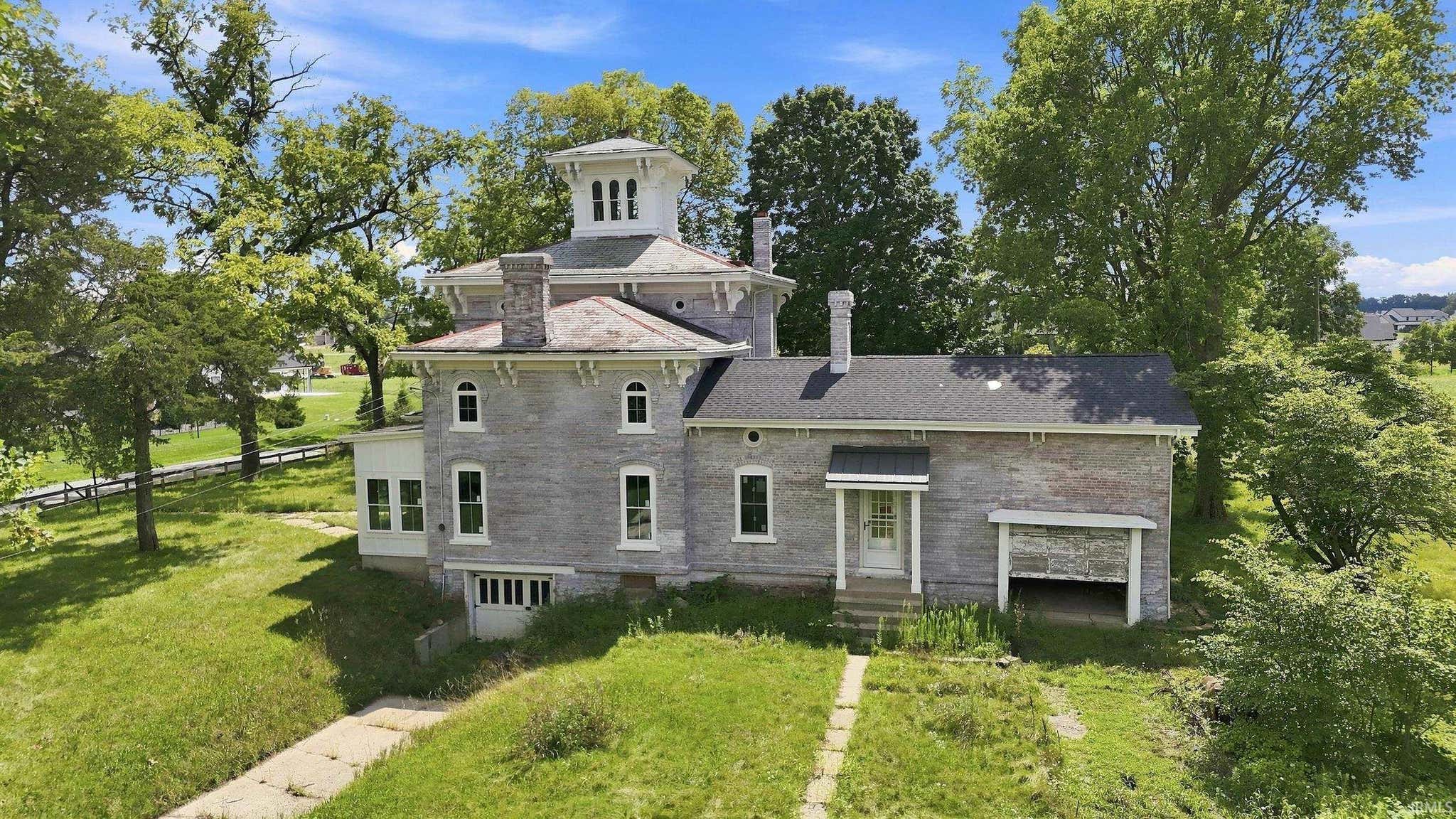 Image of 17935 West Road