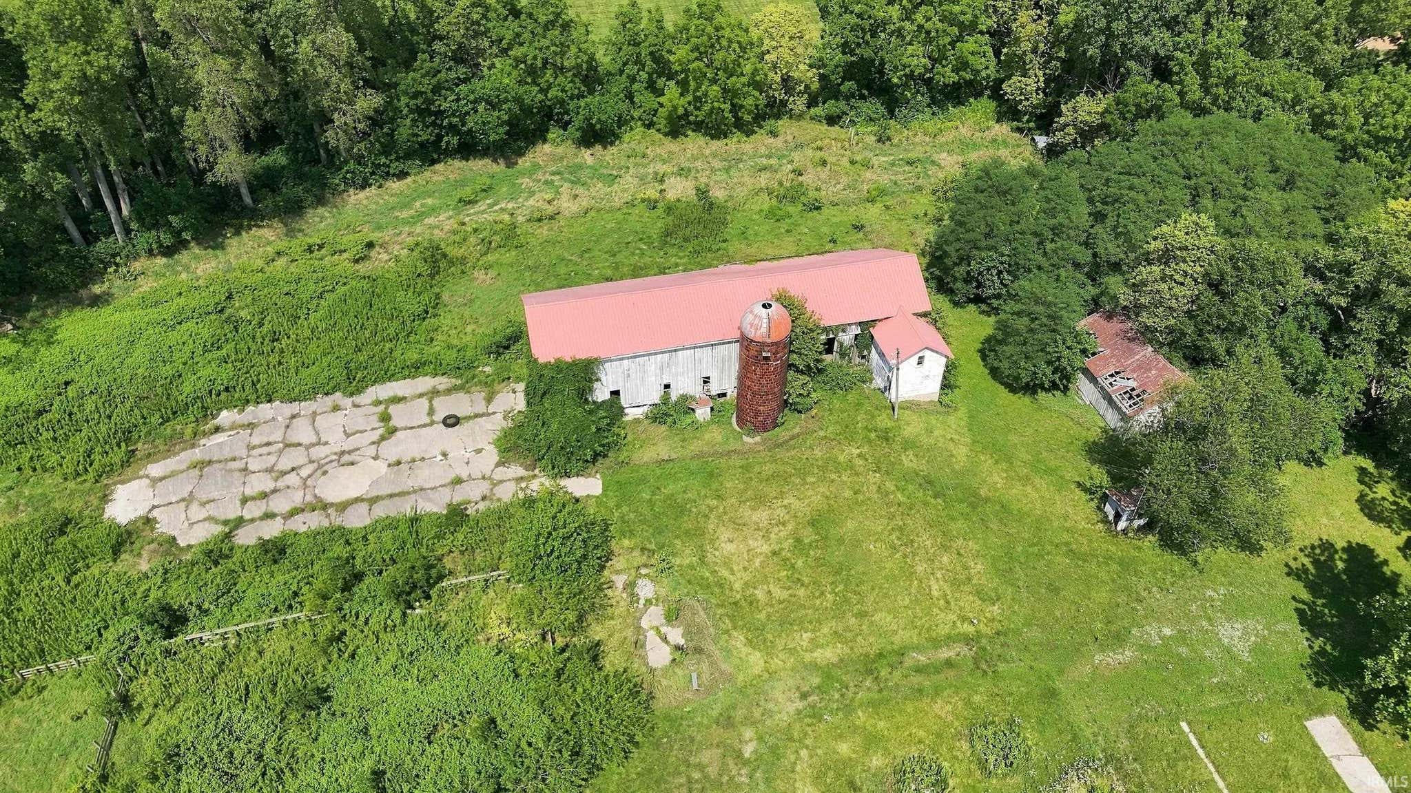 Image of 17935 West Road