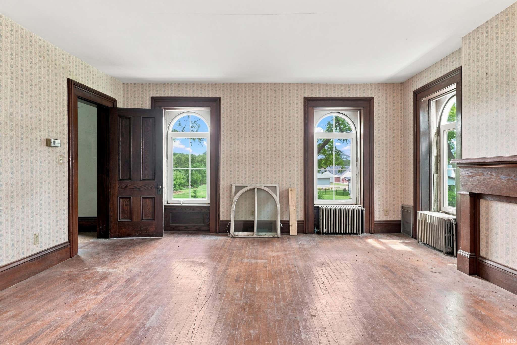 Image of 17935 West Road