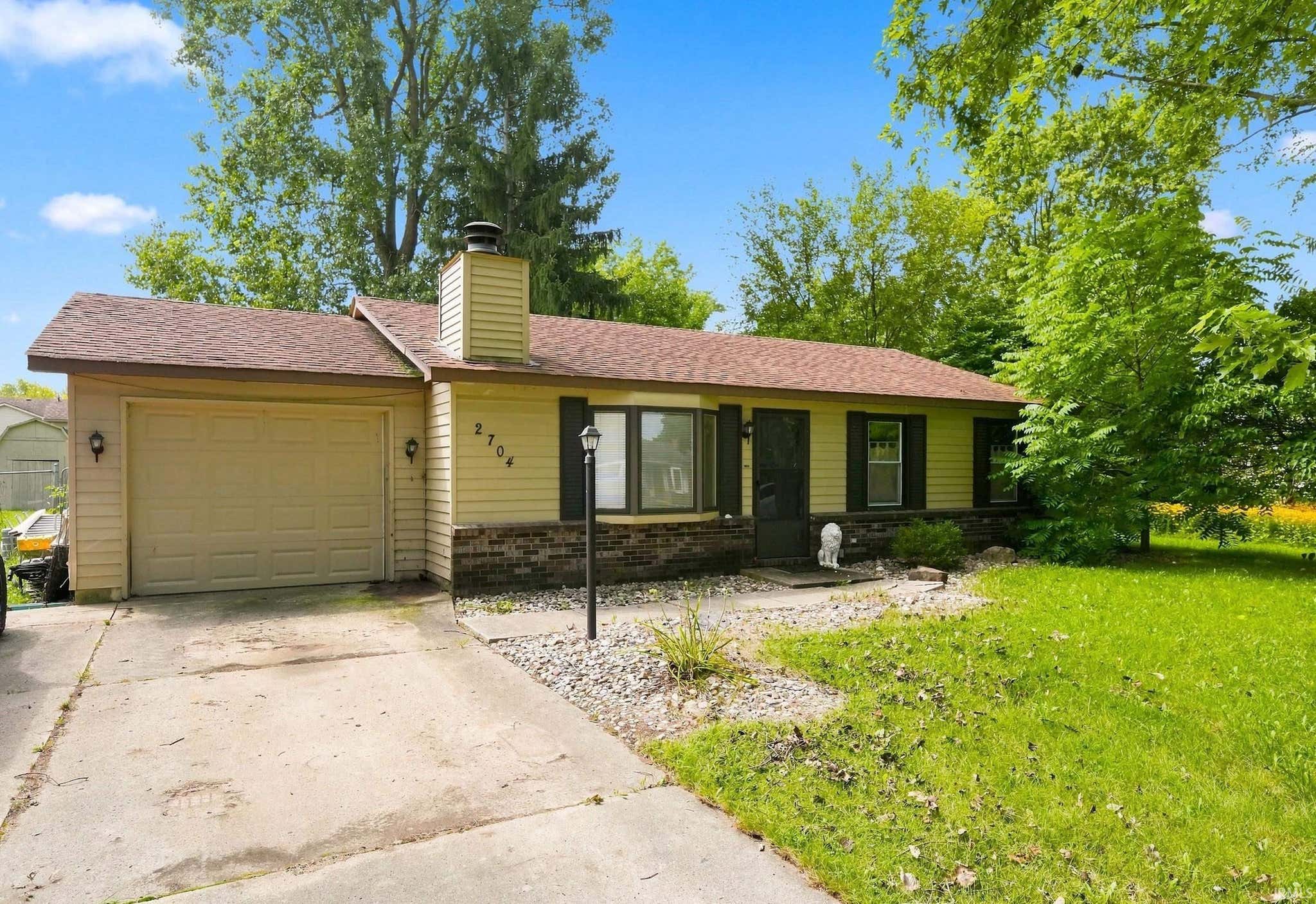 2704 Southway Drive