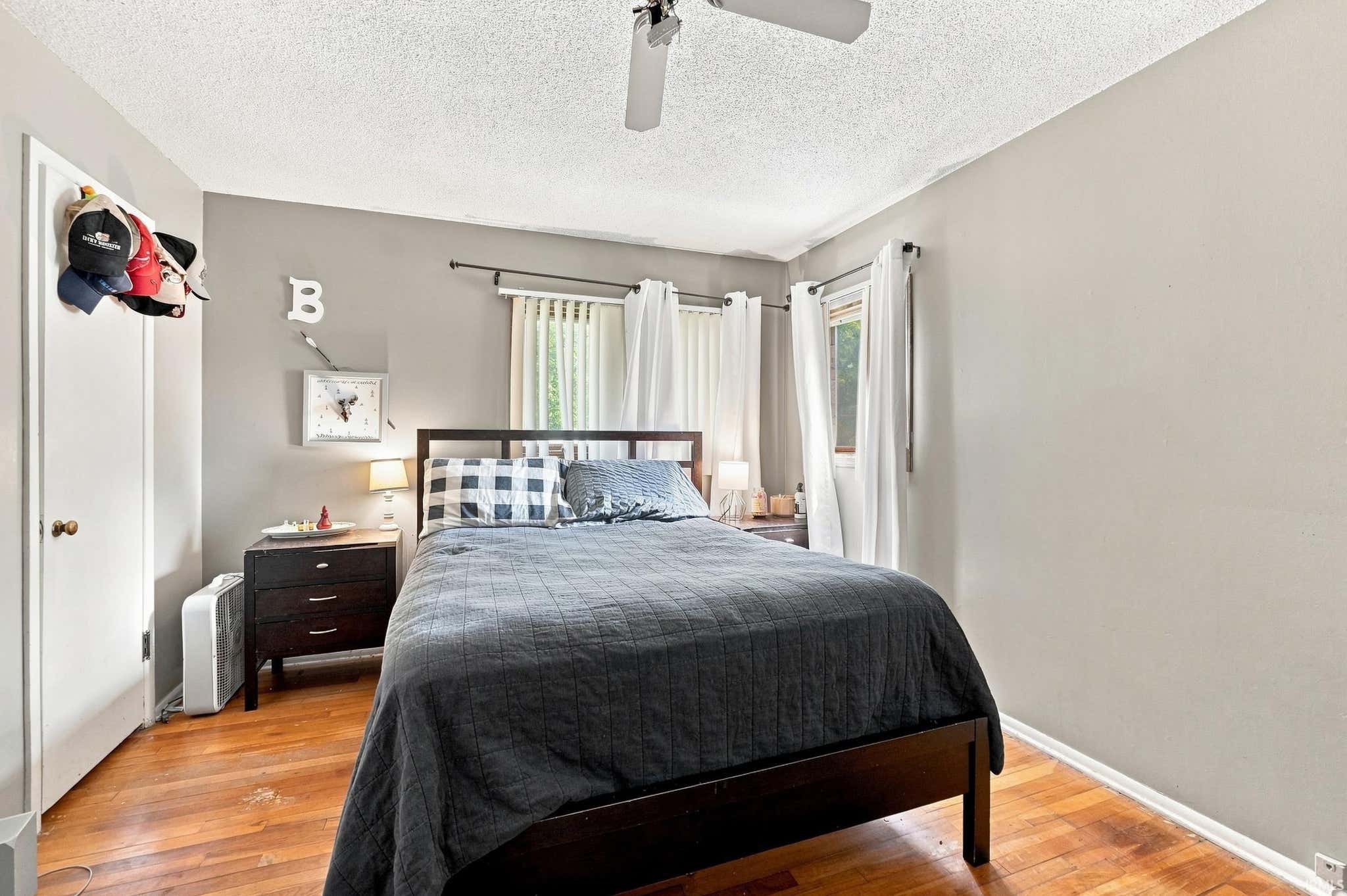 Image of 1524 N Park Drive