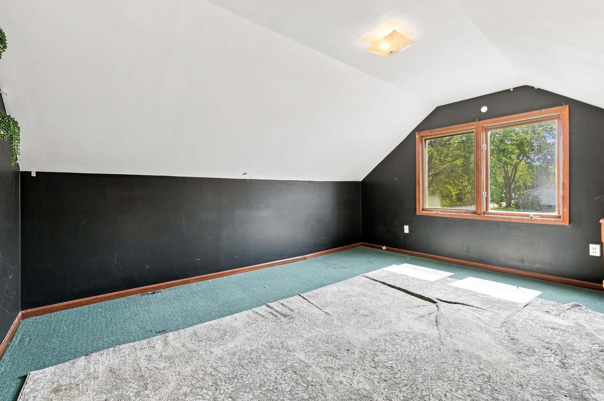 Image of 1524 N Park Drive