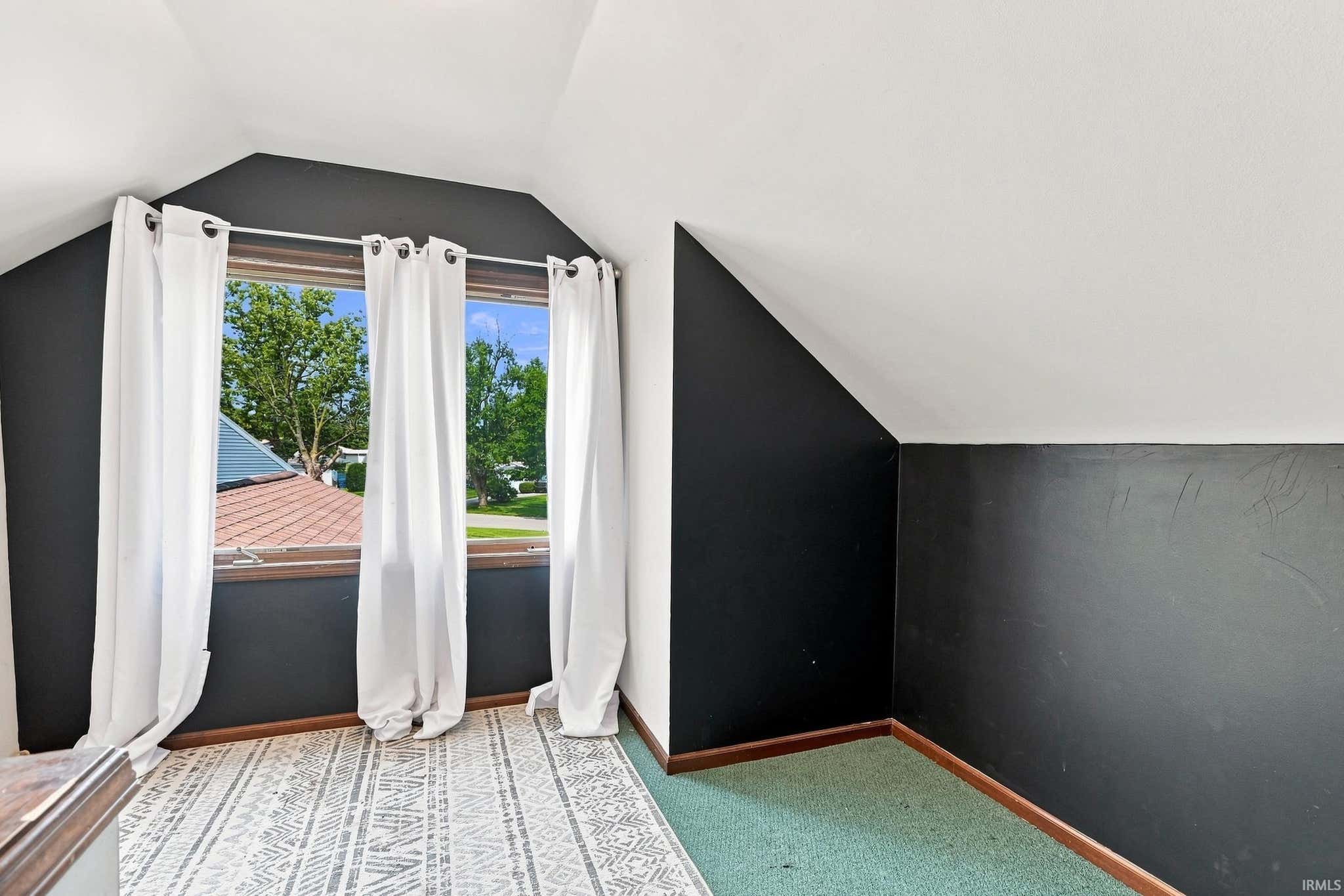 Image of 1524 N Park Drive