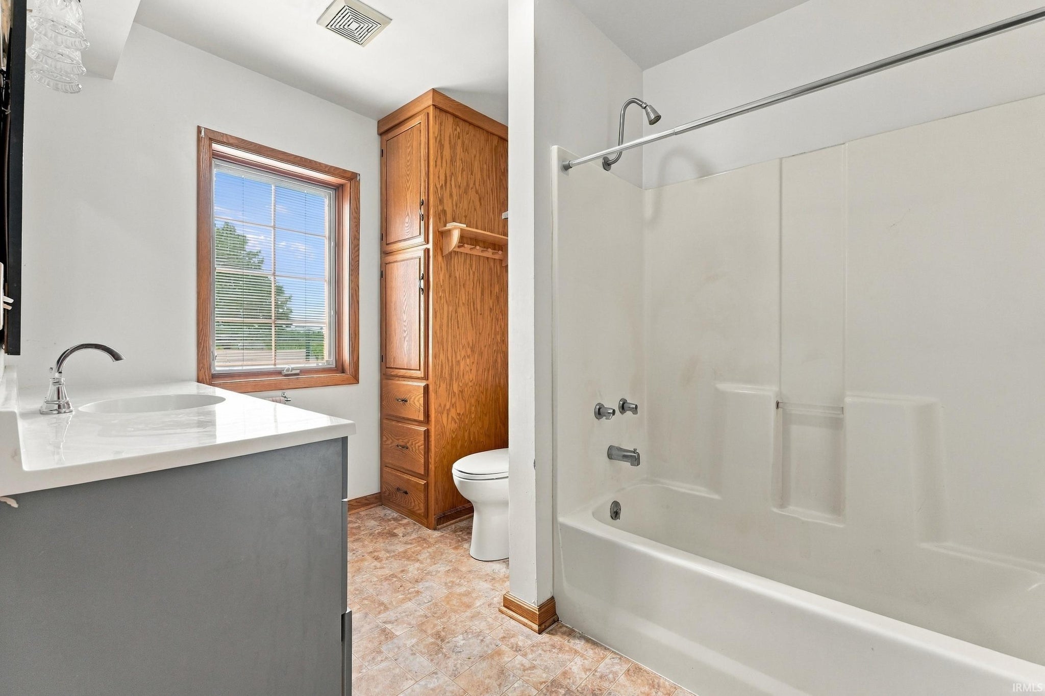 Image of 17728 Schroeder Road
