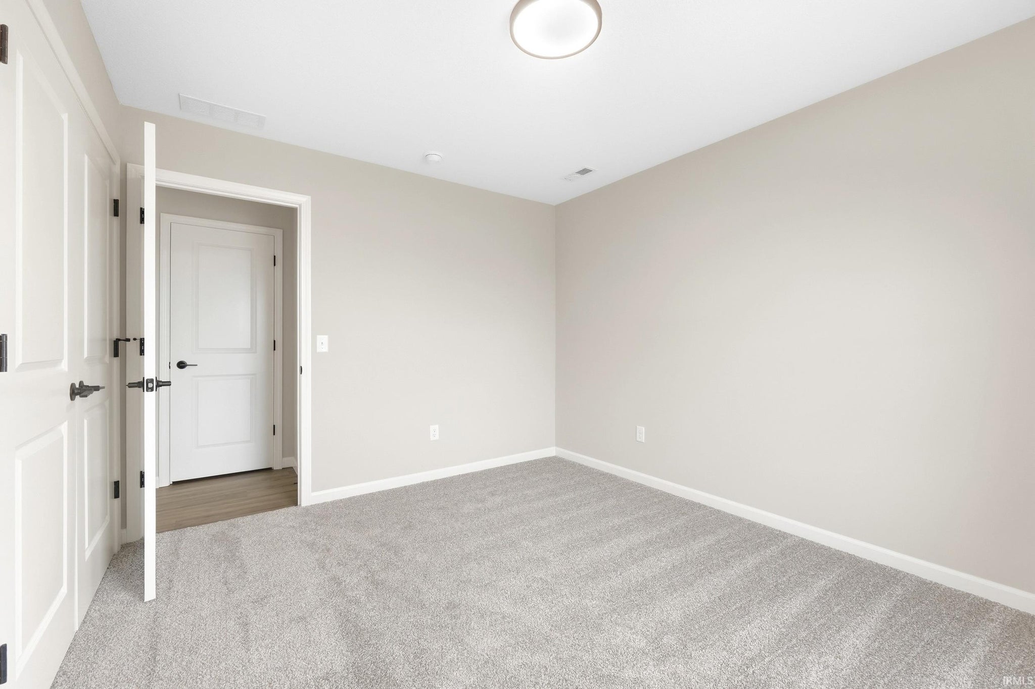 Image of 4911 Silverstone Passage