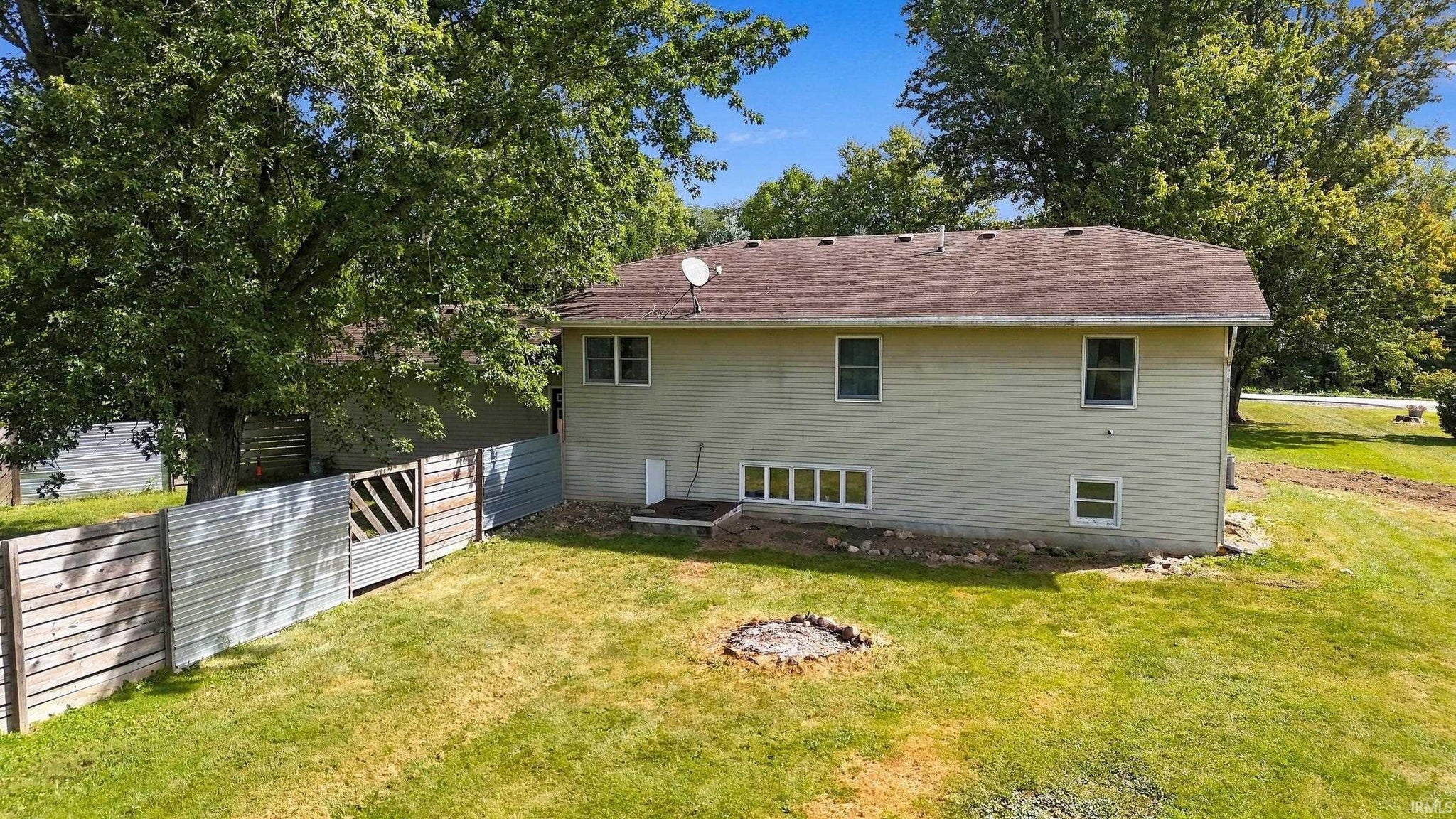 Image of 1630 S 500 E County Road