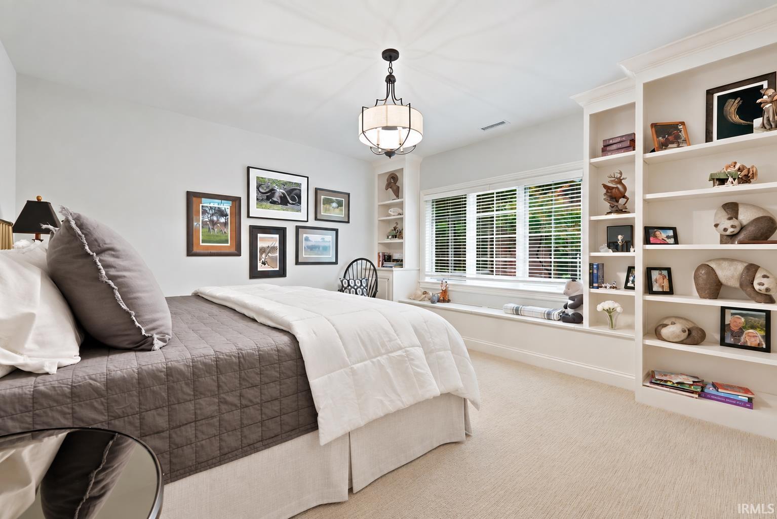 Image of 3815 Cantwell Boulevard