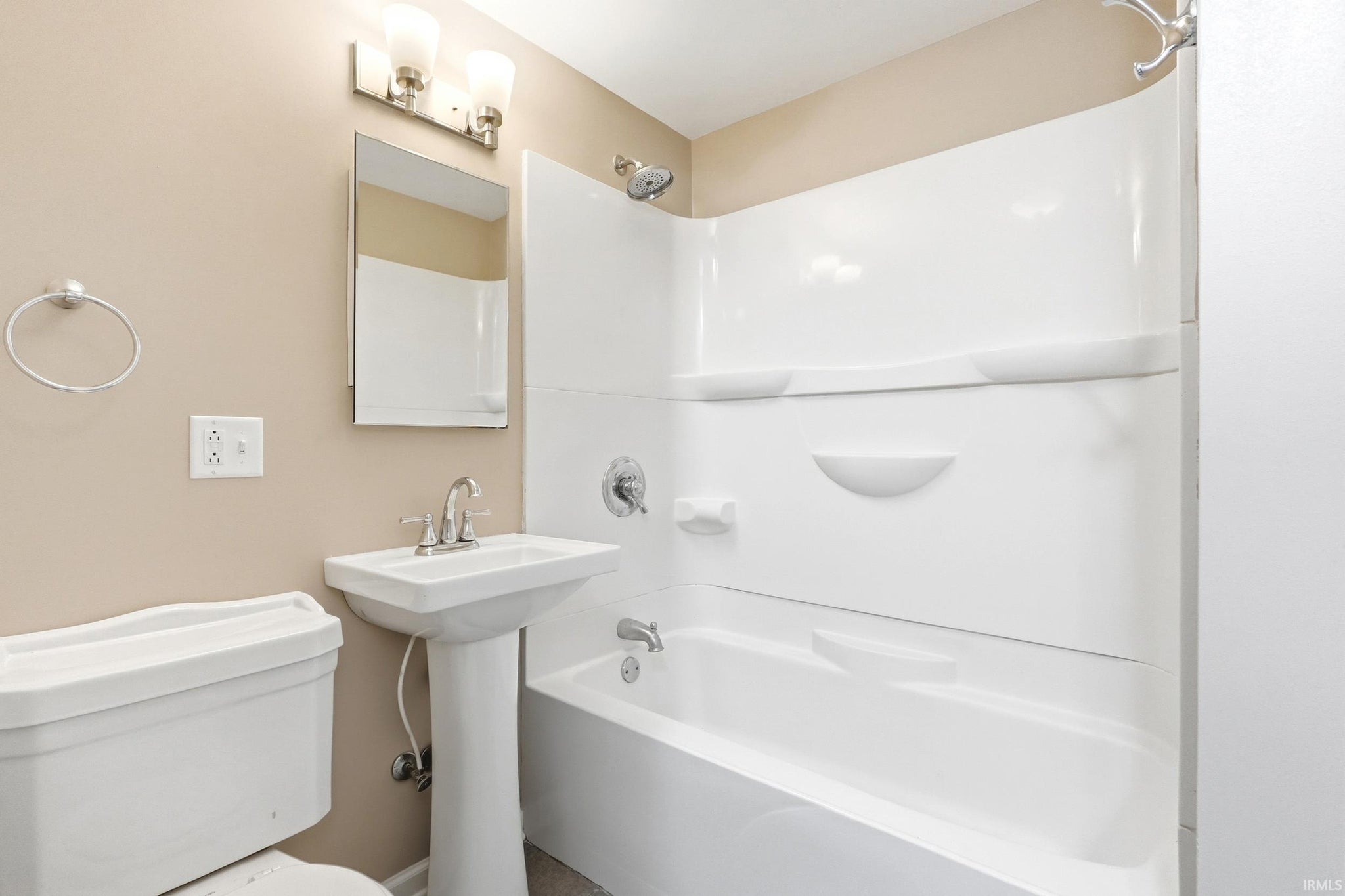 Image of 3924 Indian Hills Drive