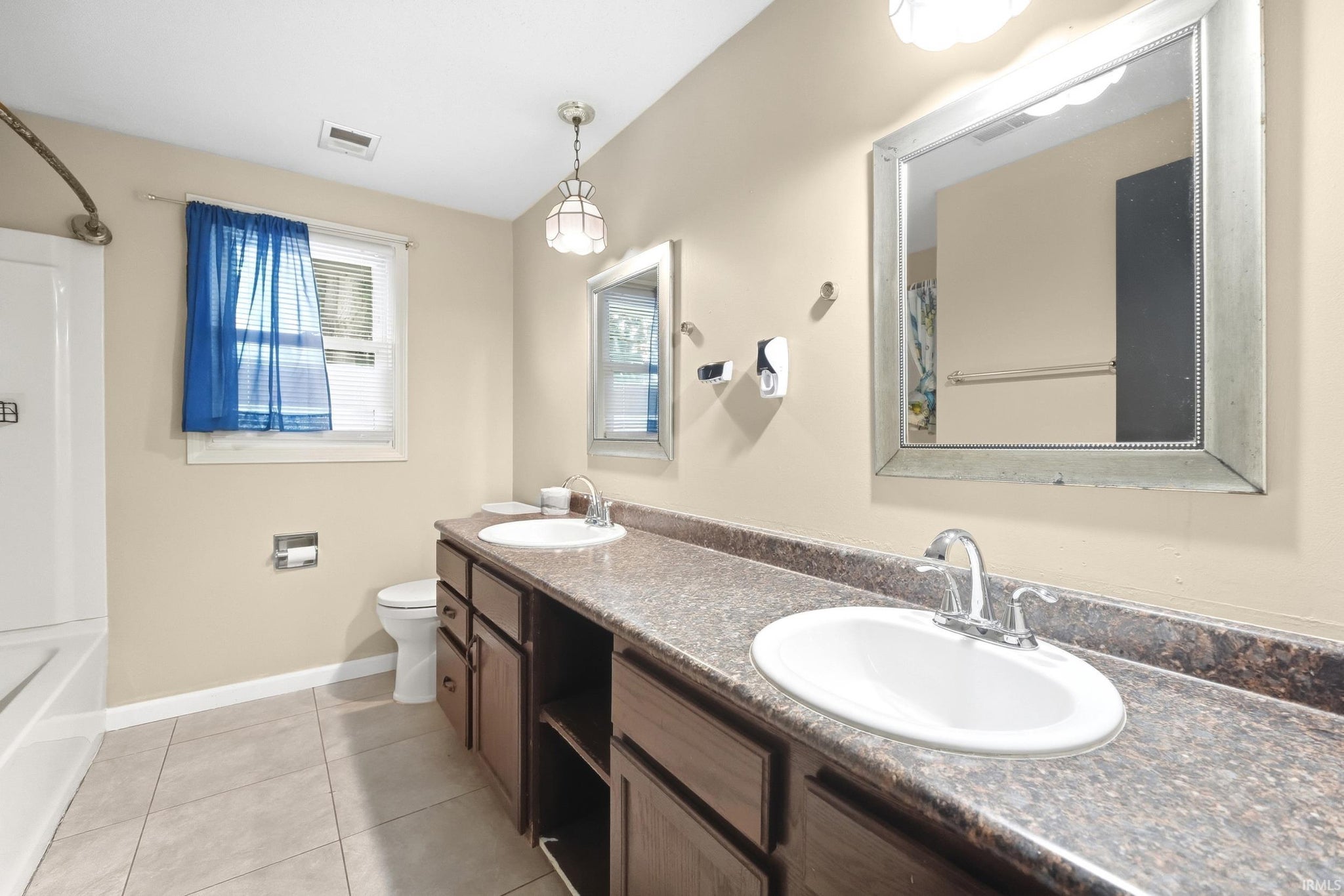 Image of 4105 Oakhurst Drive