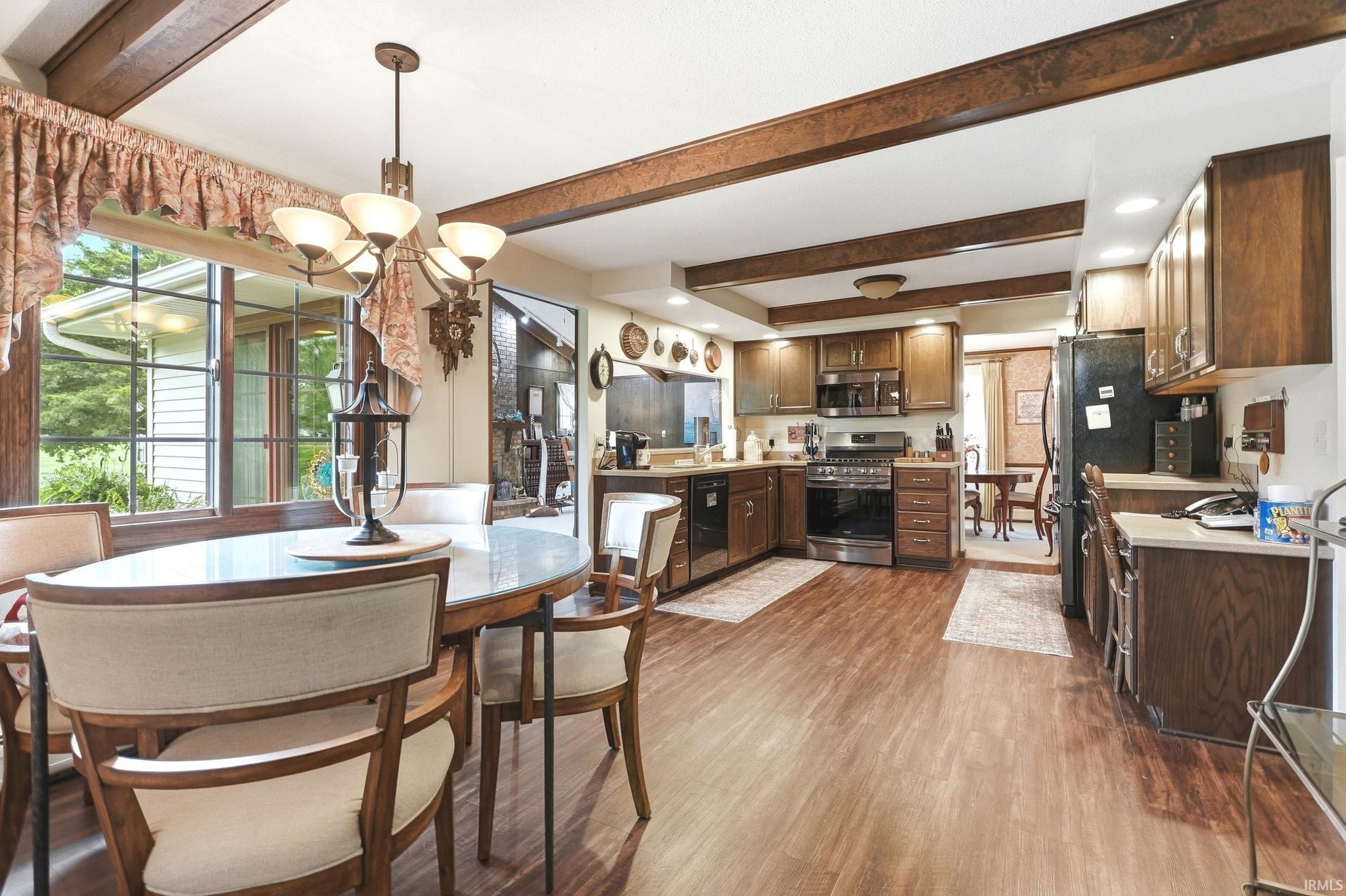Image of 5922 Vance Avenue