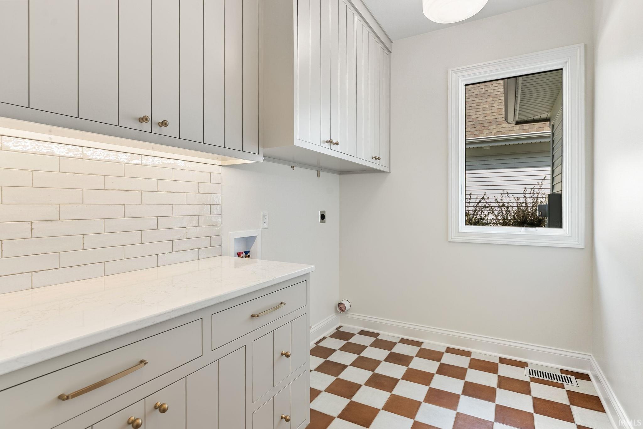 Image of 2581 Pine Straw Drive