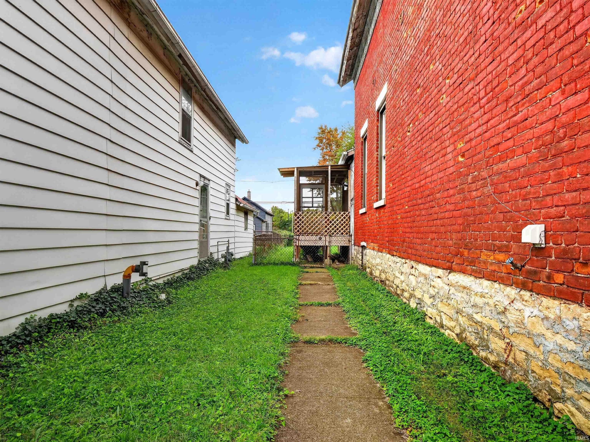 Image of 525 Lavina Street