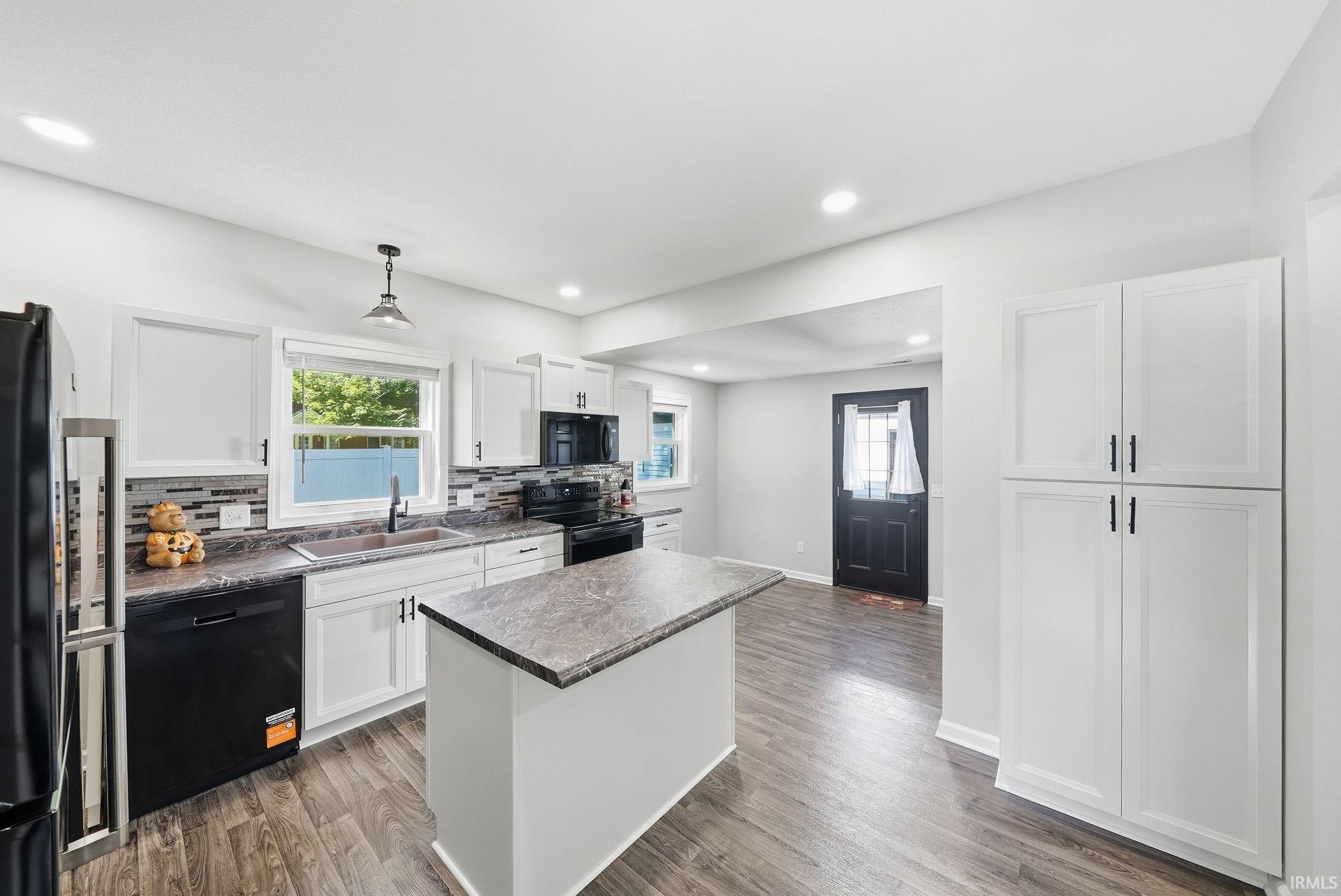 Image of 206 S Superior Street