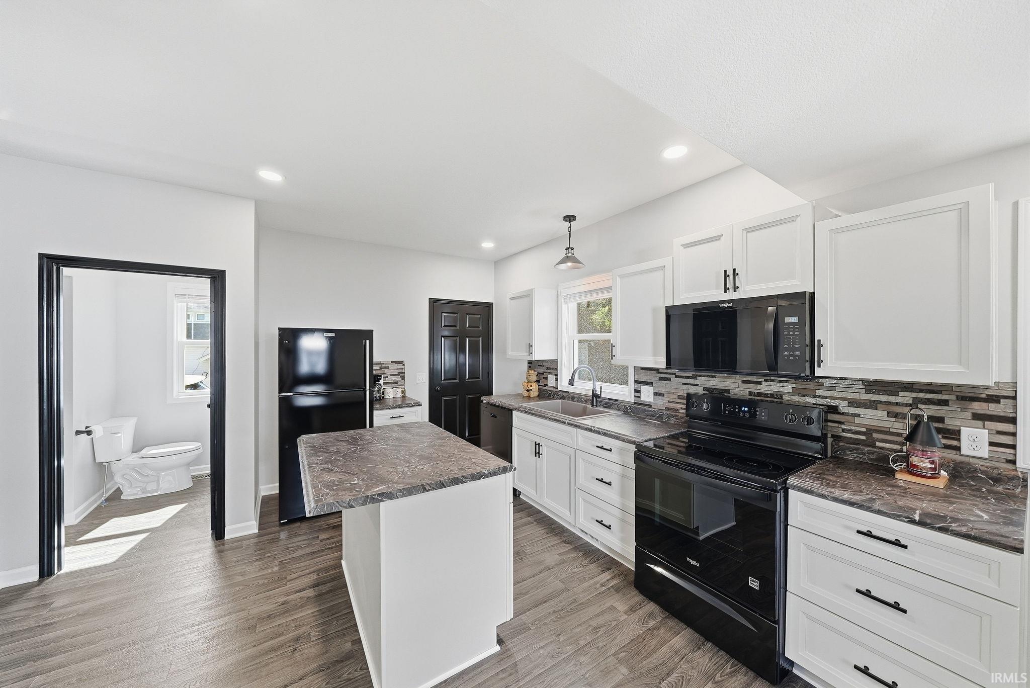 Image of 206 S Superior Street