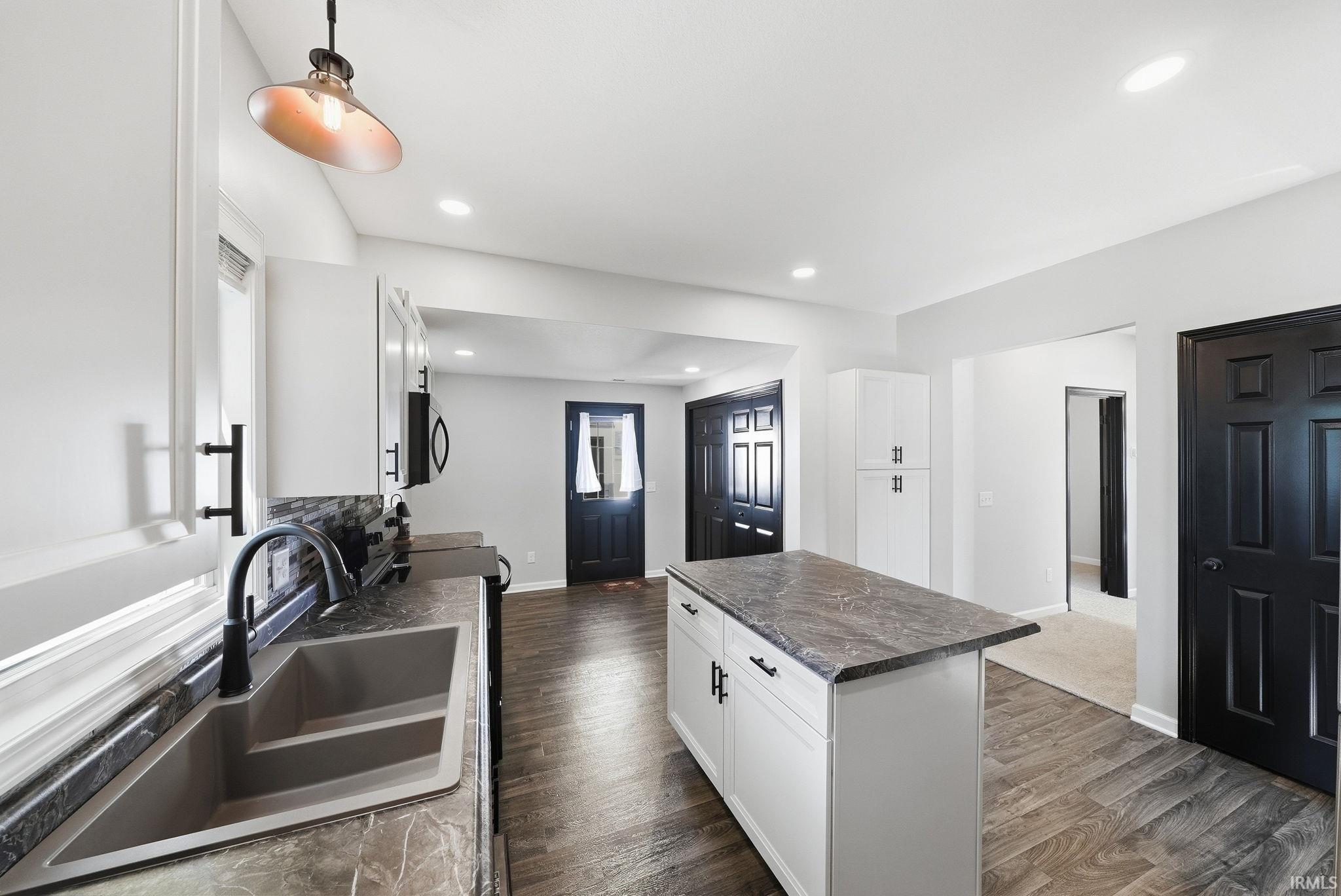 Image of 206 S Superior Street