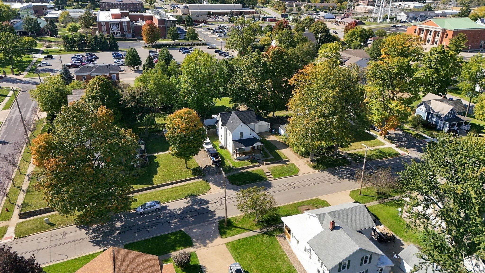 Image of 206 S Superior Street