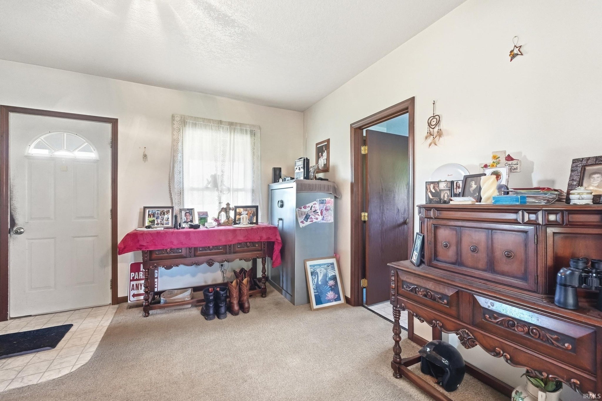 Image of 18436 Griffin Road